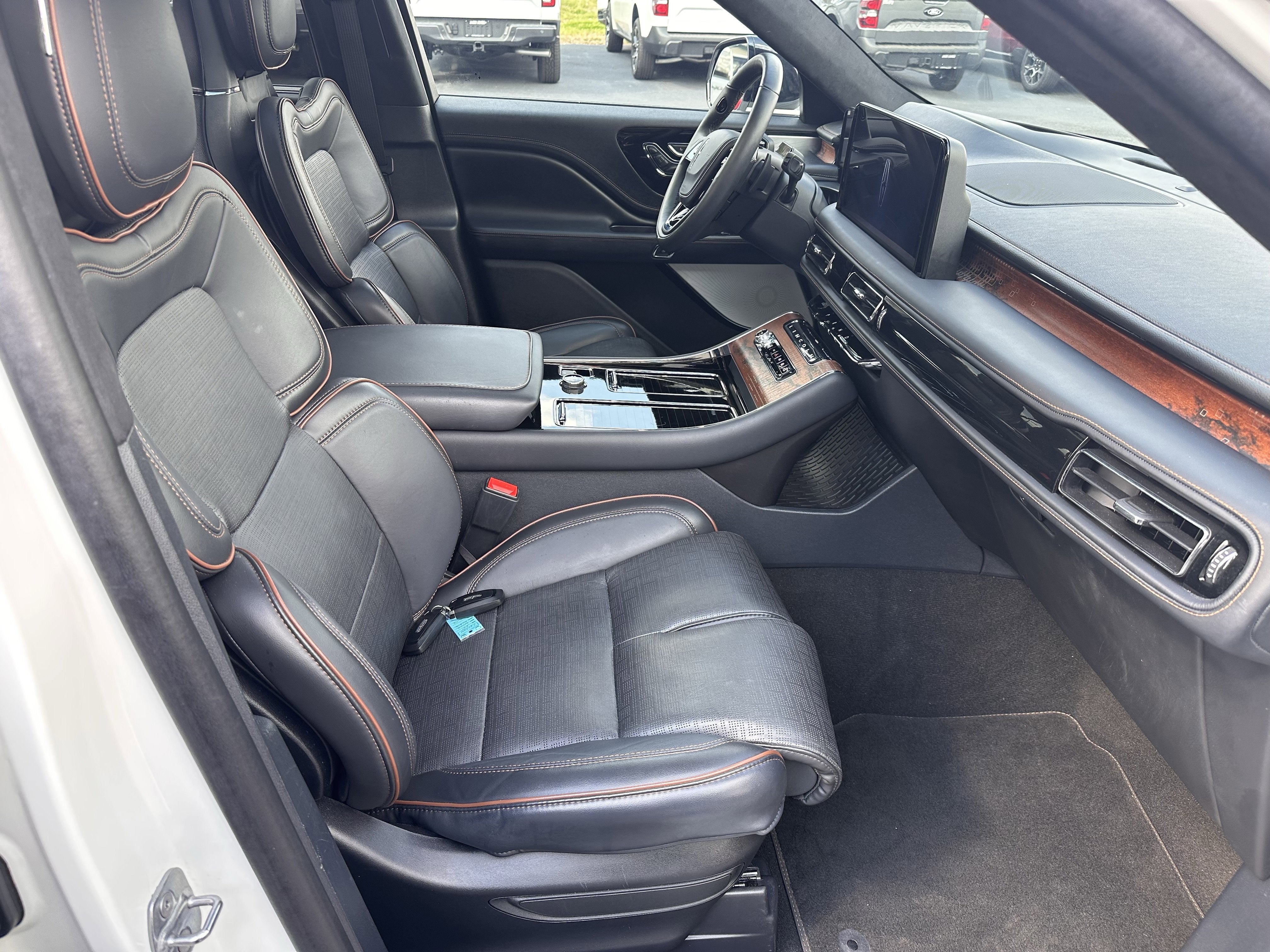 2025 Lincoln Aviator Black Label