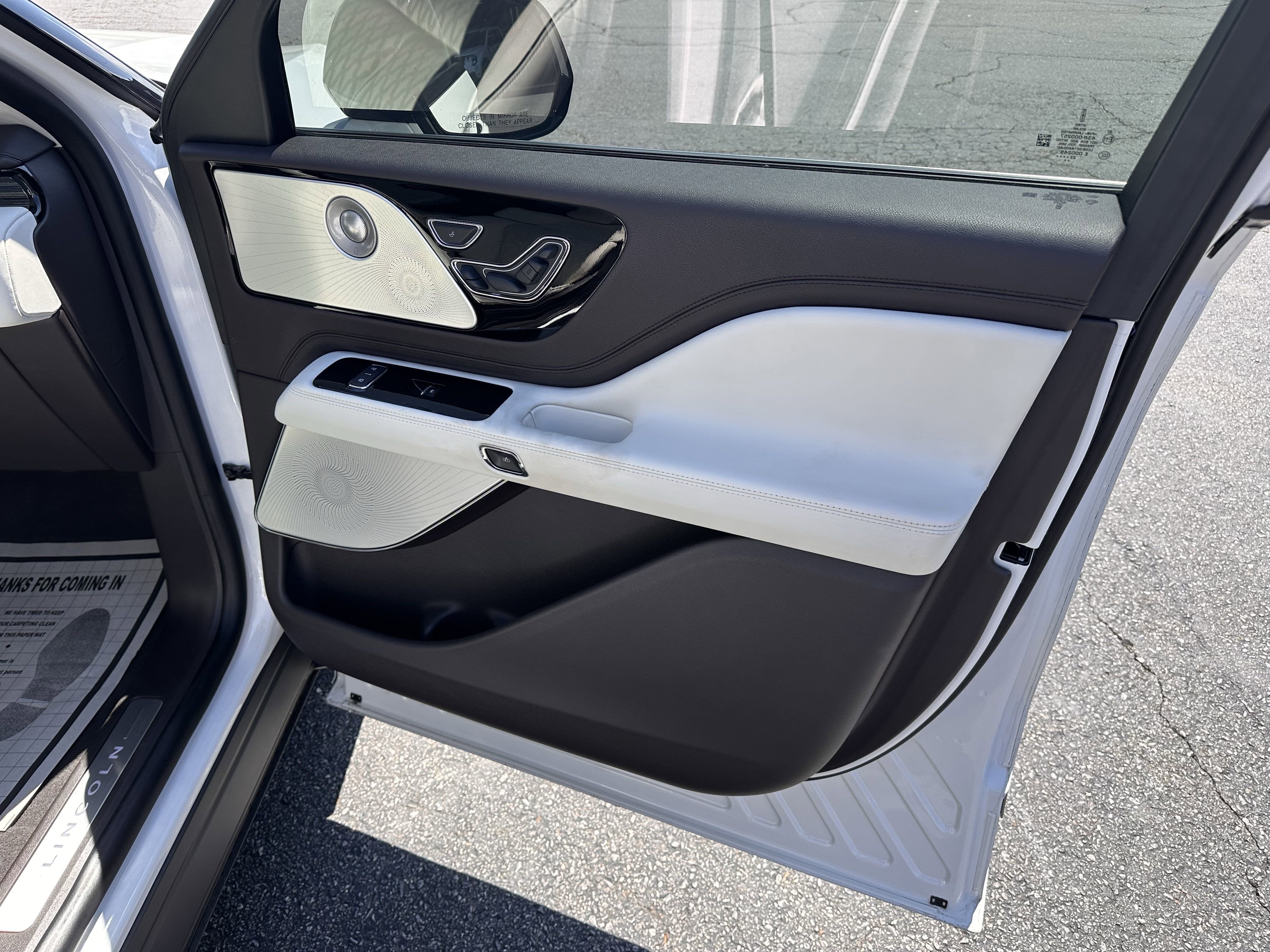 2023 Lincoln Aviator Black Label