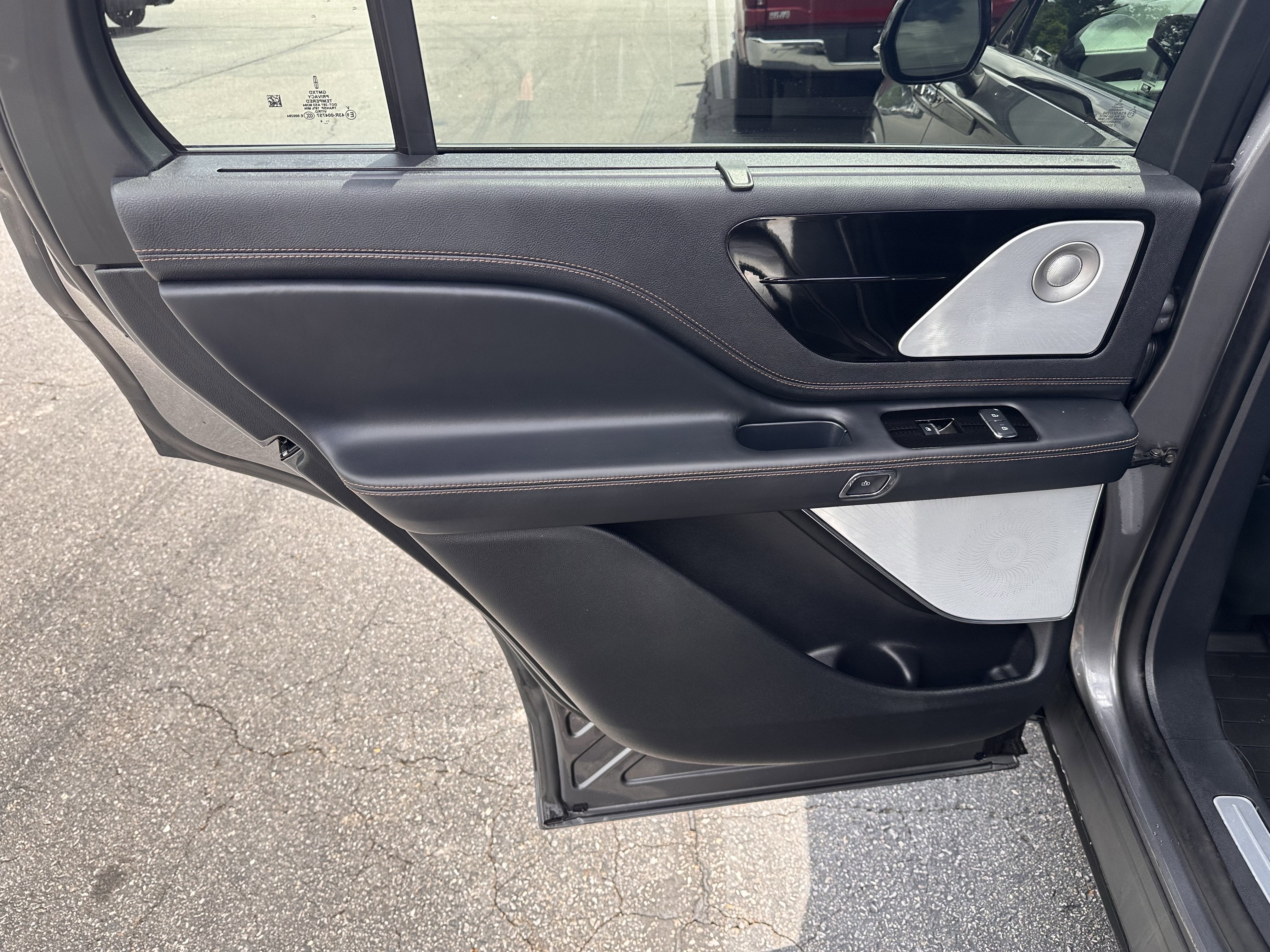 2025 Lincoln Aviator Black Label