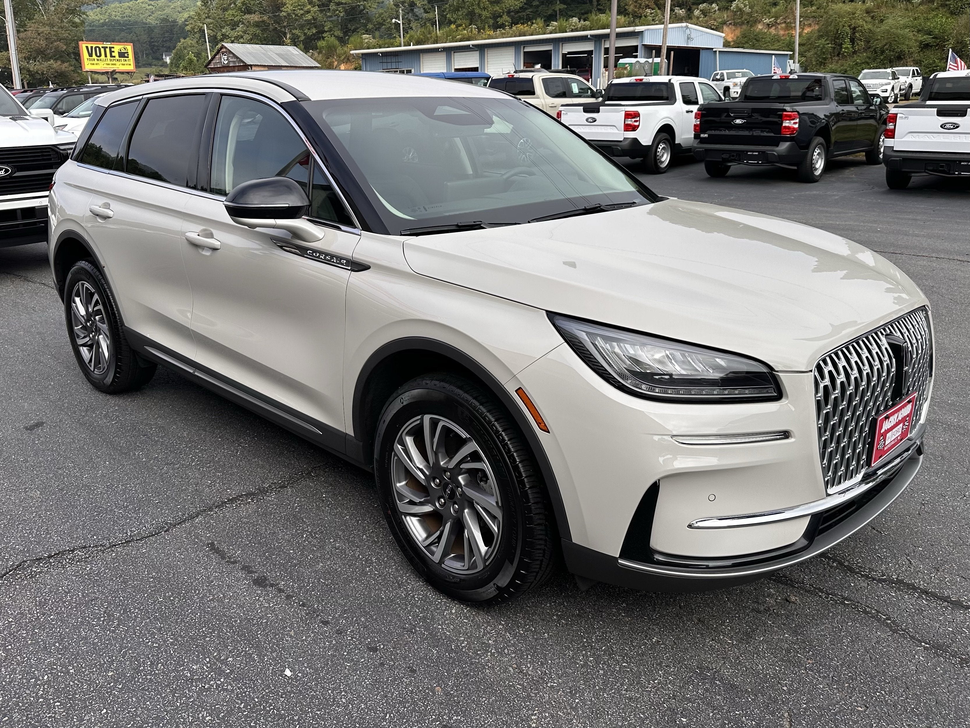 2024 Lincoln Corsair Premiere