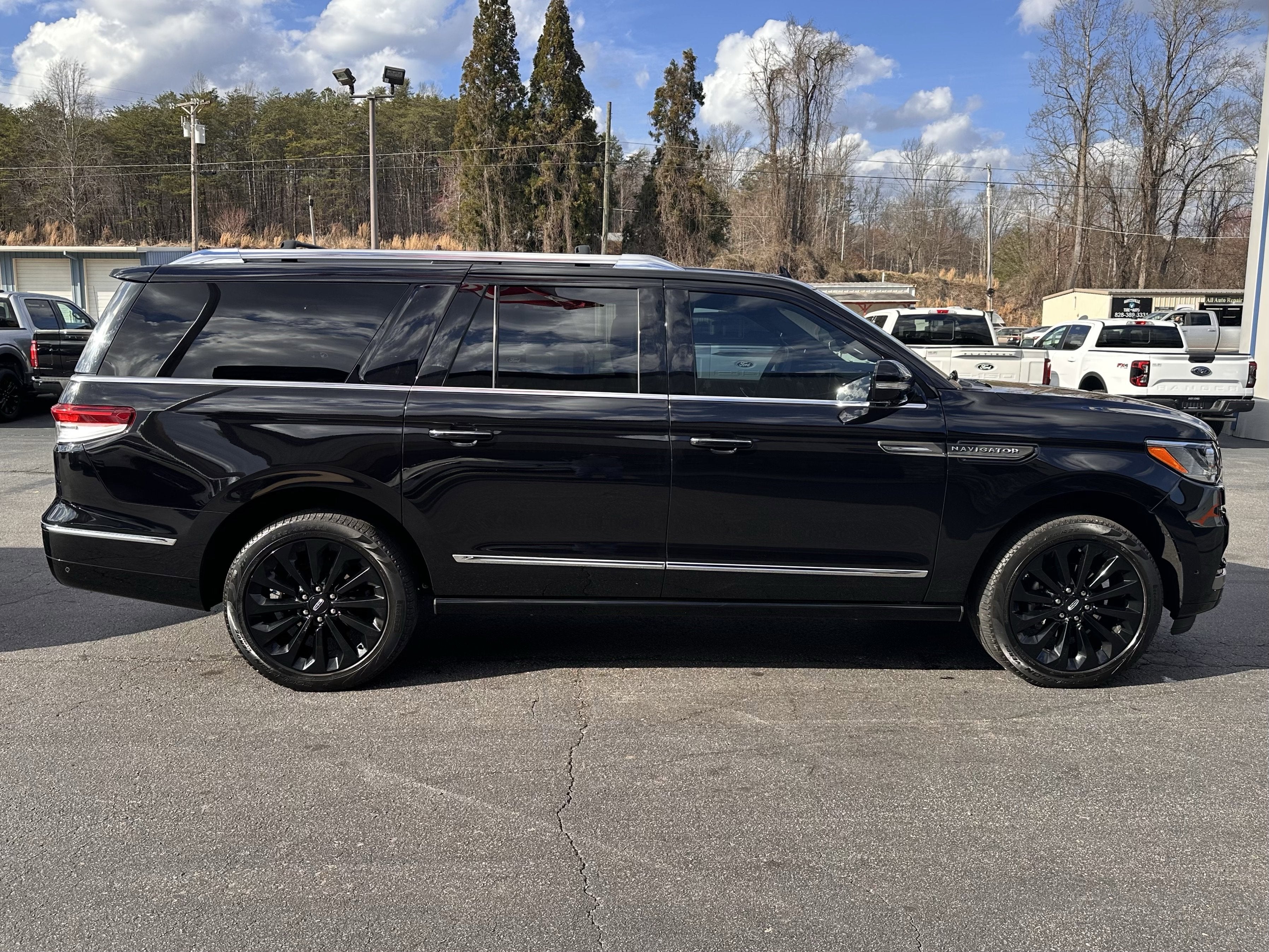 2023 Lincoln Navigator L Reserve