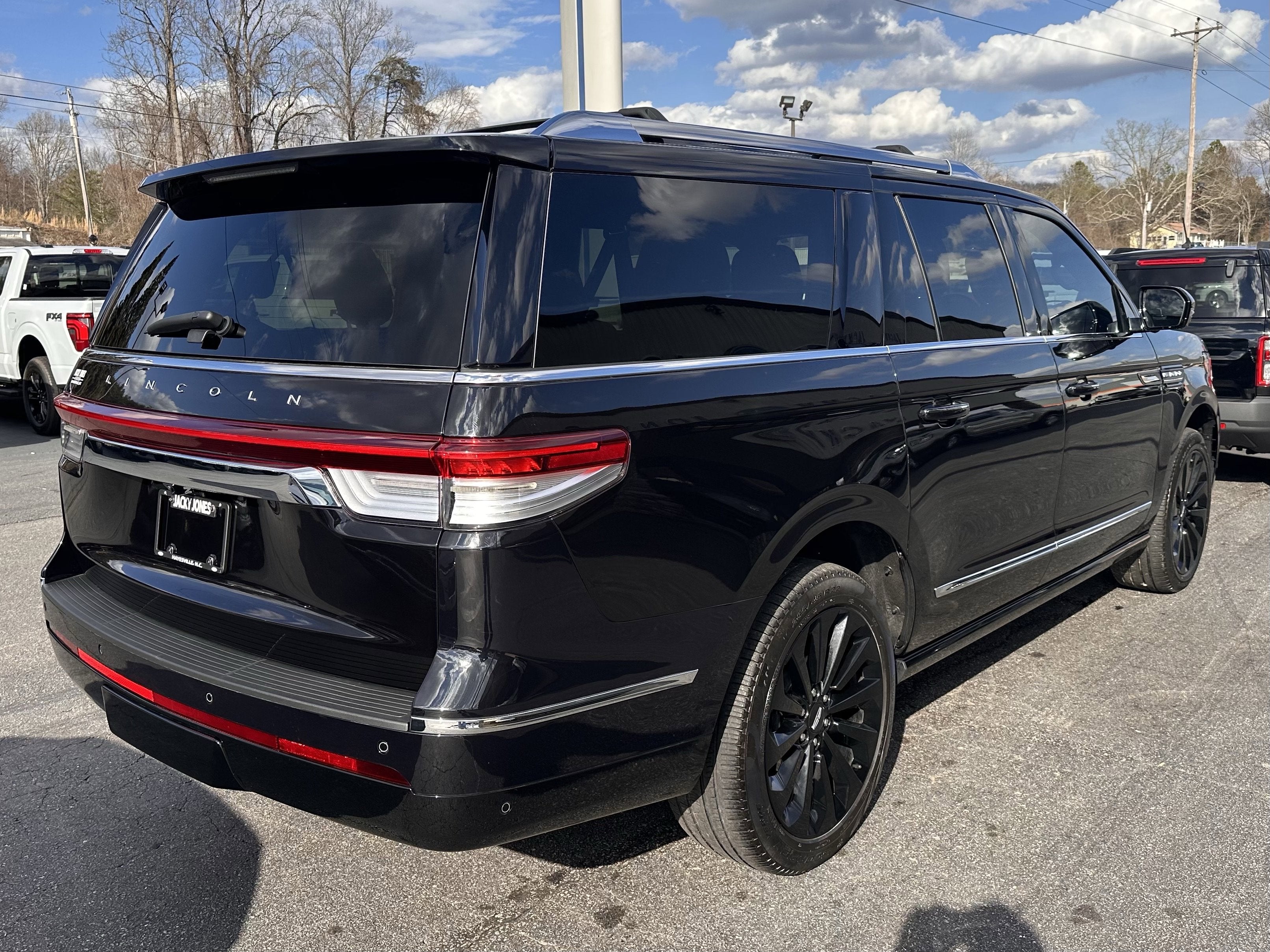 2023 Lincoln Navigator L Reserve