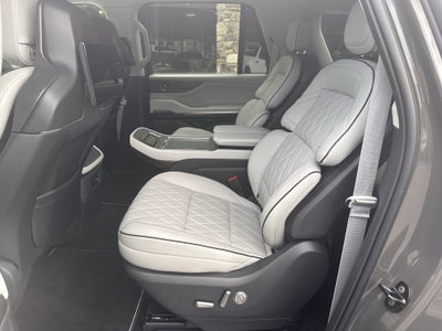 2025 Lincoln Navigator L Black Label