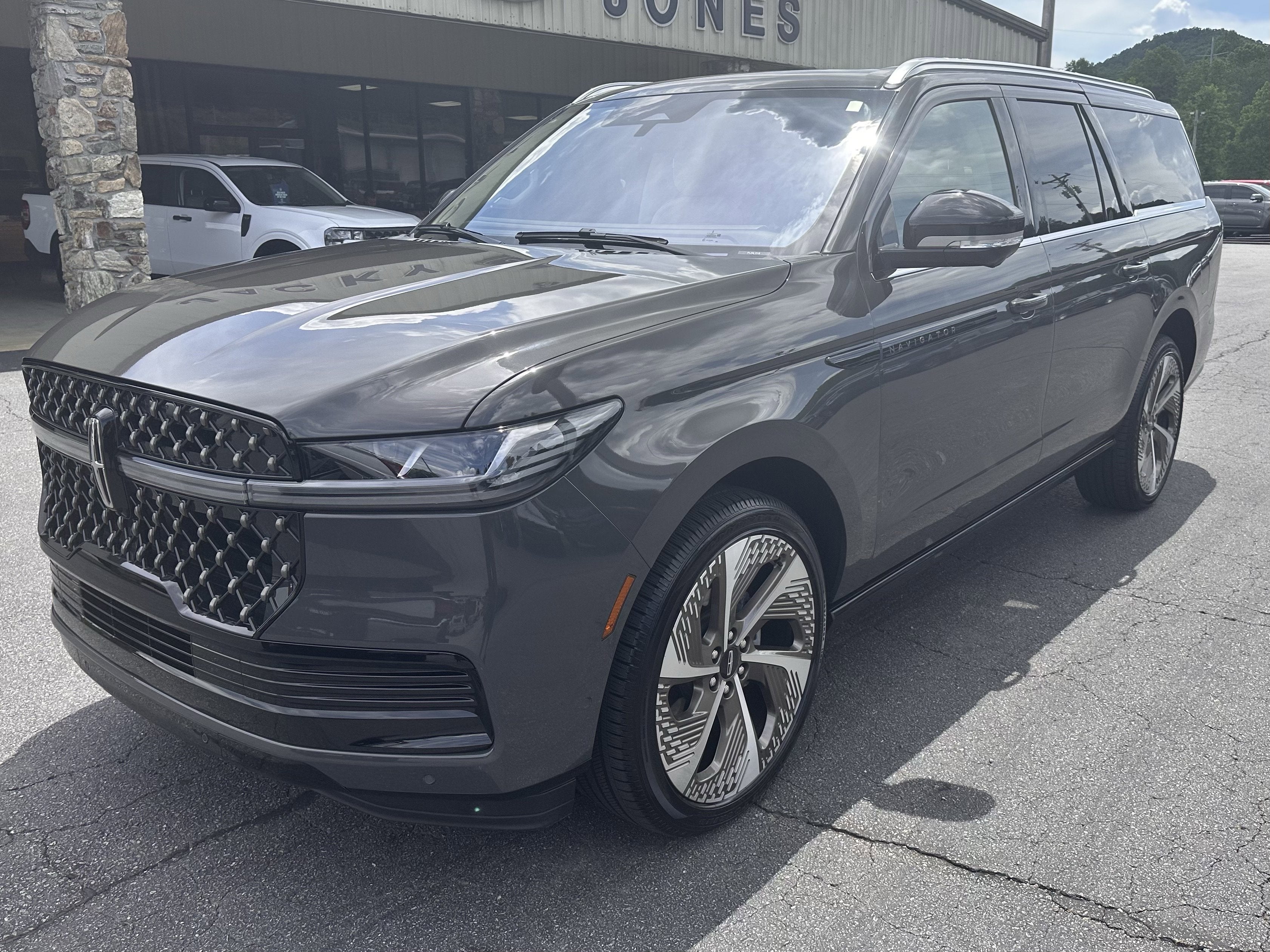 2025 Lincoln Navigator L Black Label