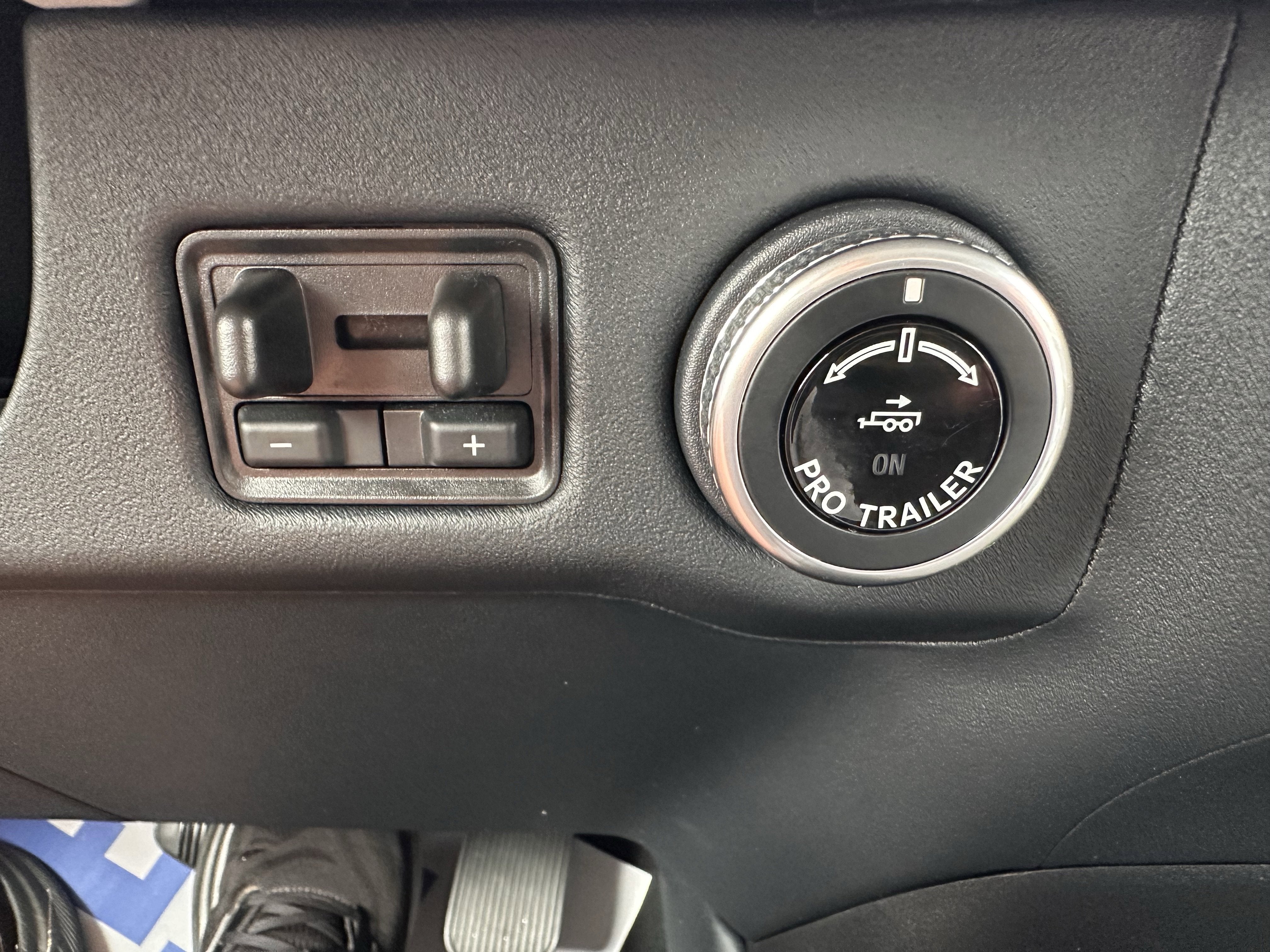 2025 Lincoln Navigator L Black Label