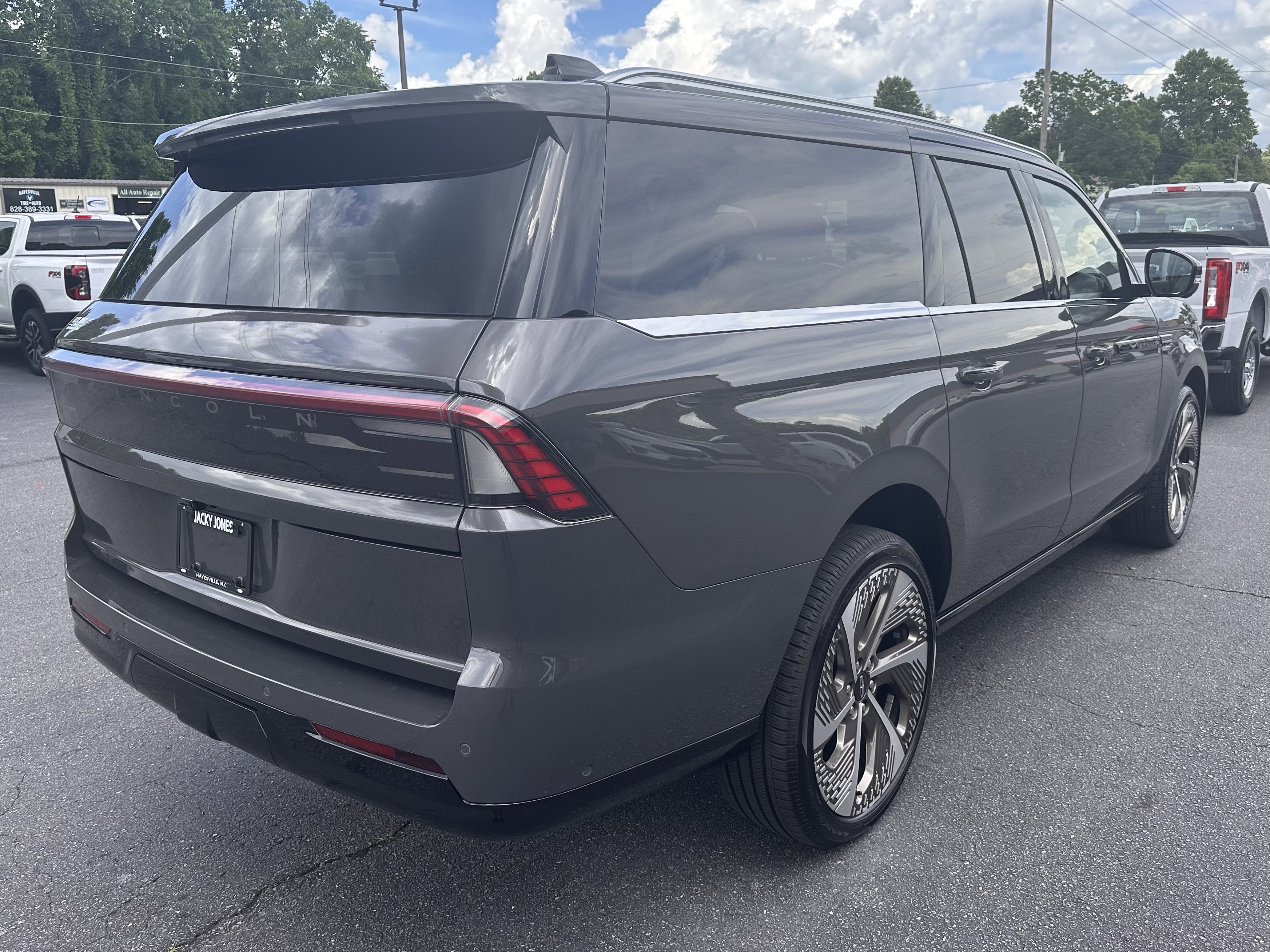 2025 Lincoln Navigator L Black Label