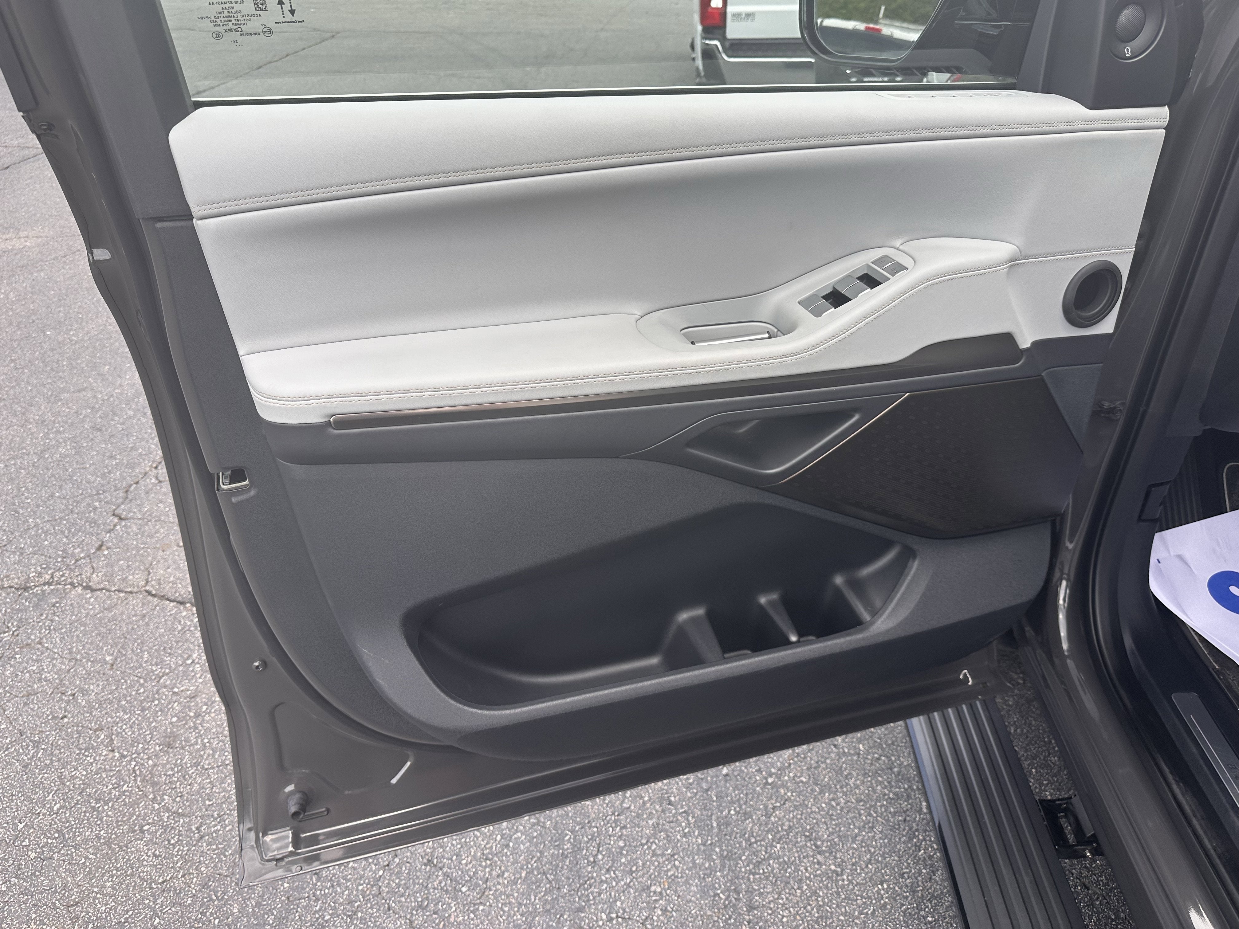 2025 Lincoln Navigator L Black Label
