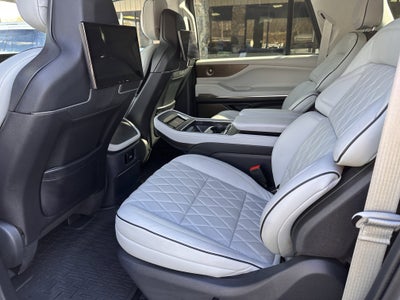 2025 Lincoln Navigator L Black Label