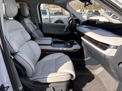 2025 Lincoln Navigator L Black Label