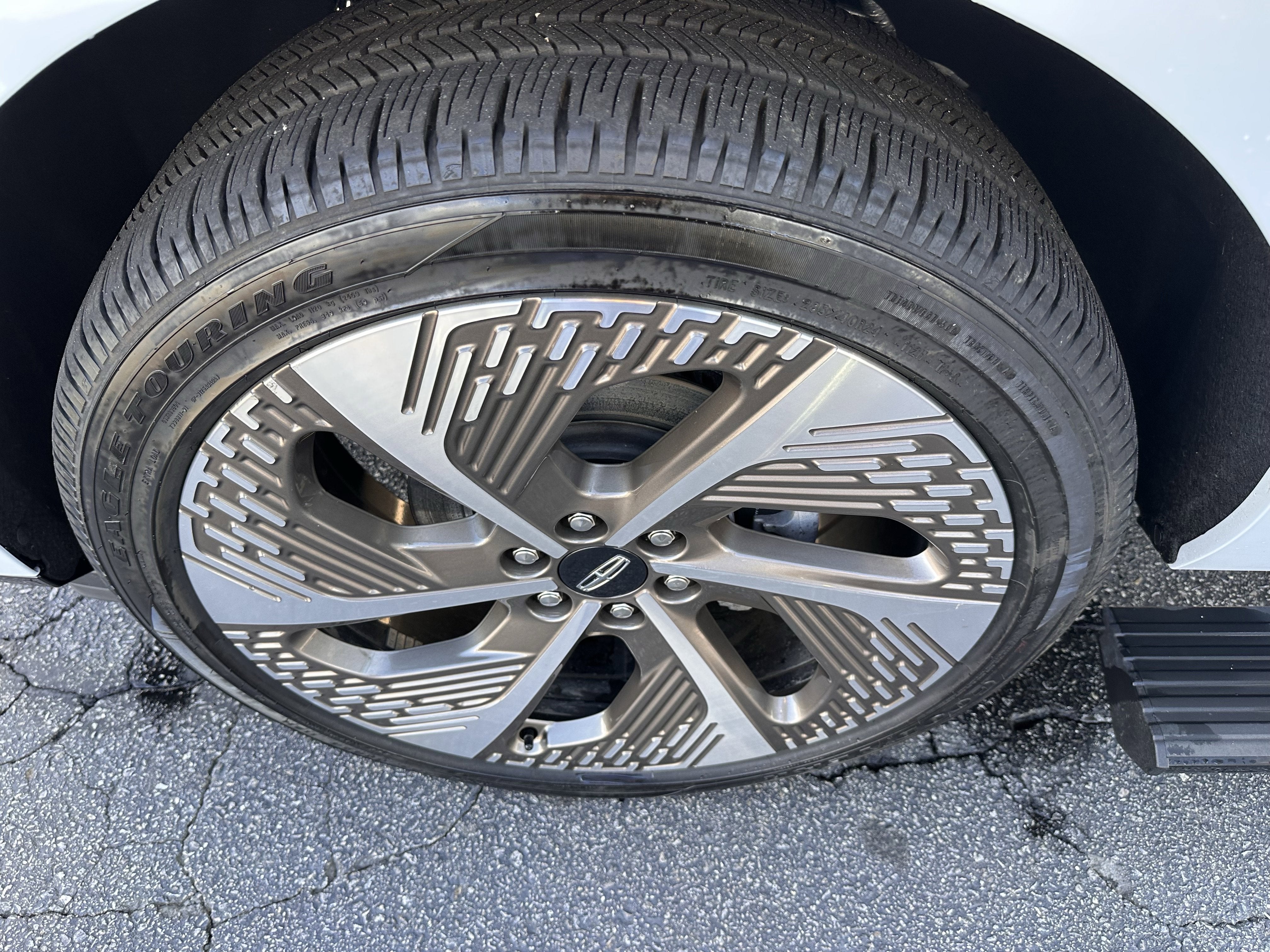 2025 Lincoln Navigator L Black Label