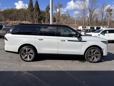 2025 Lincoln Navigator L Black Label