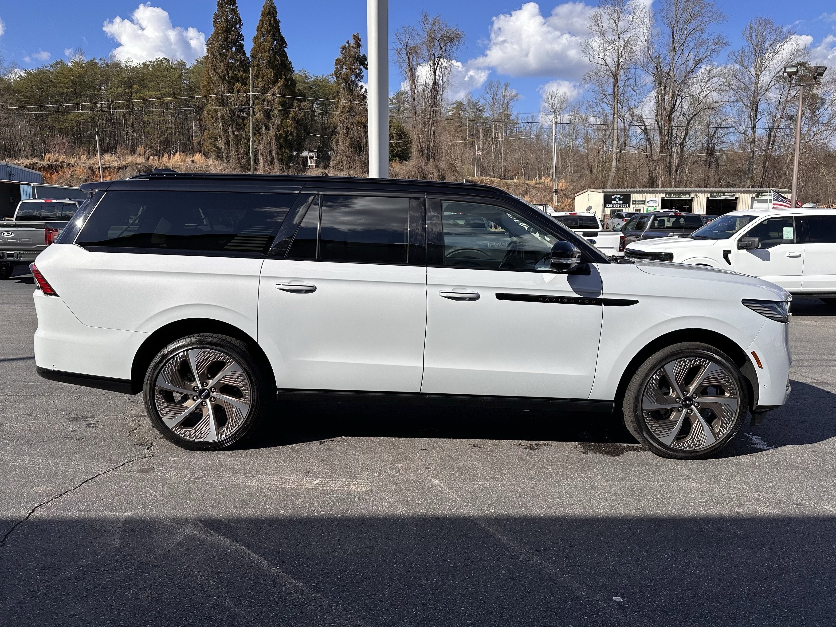 2025 Lincoln Navigator L Black Label