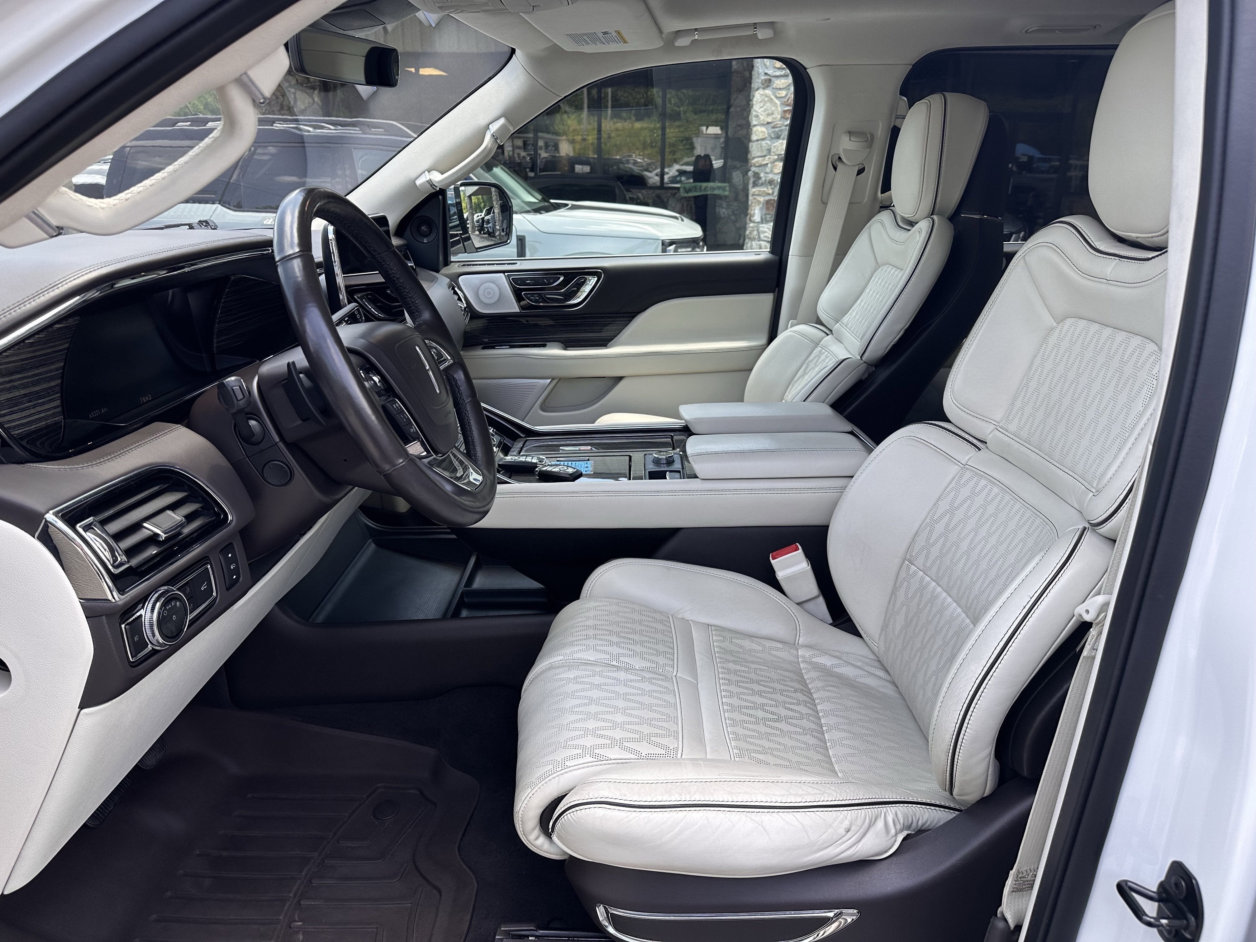2020 Lincoln Navigator L Black Label