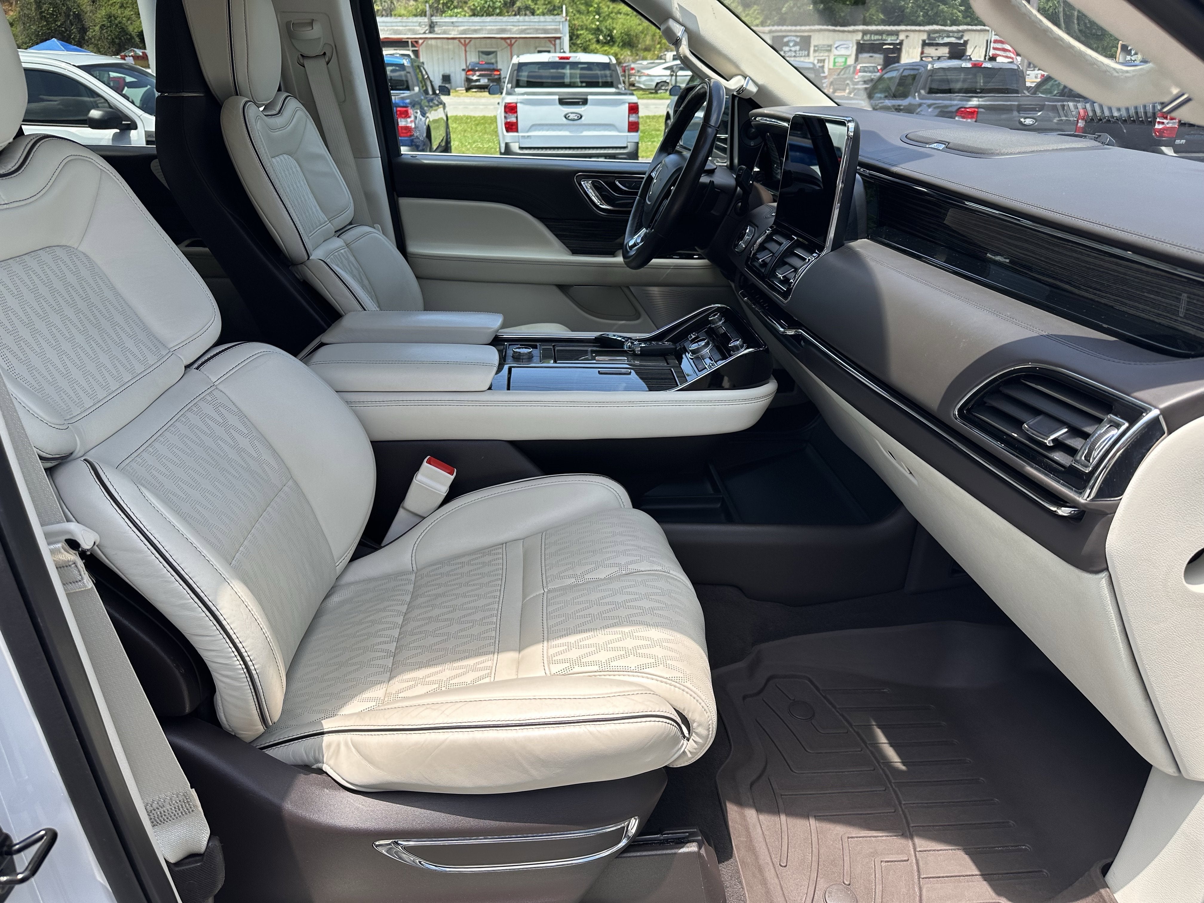 2020 Lincoln Navigator L Black Label