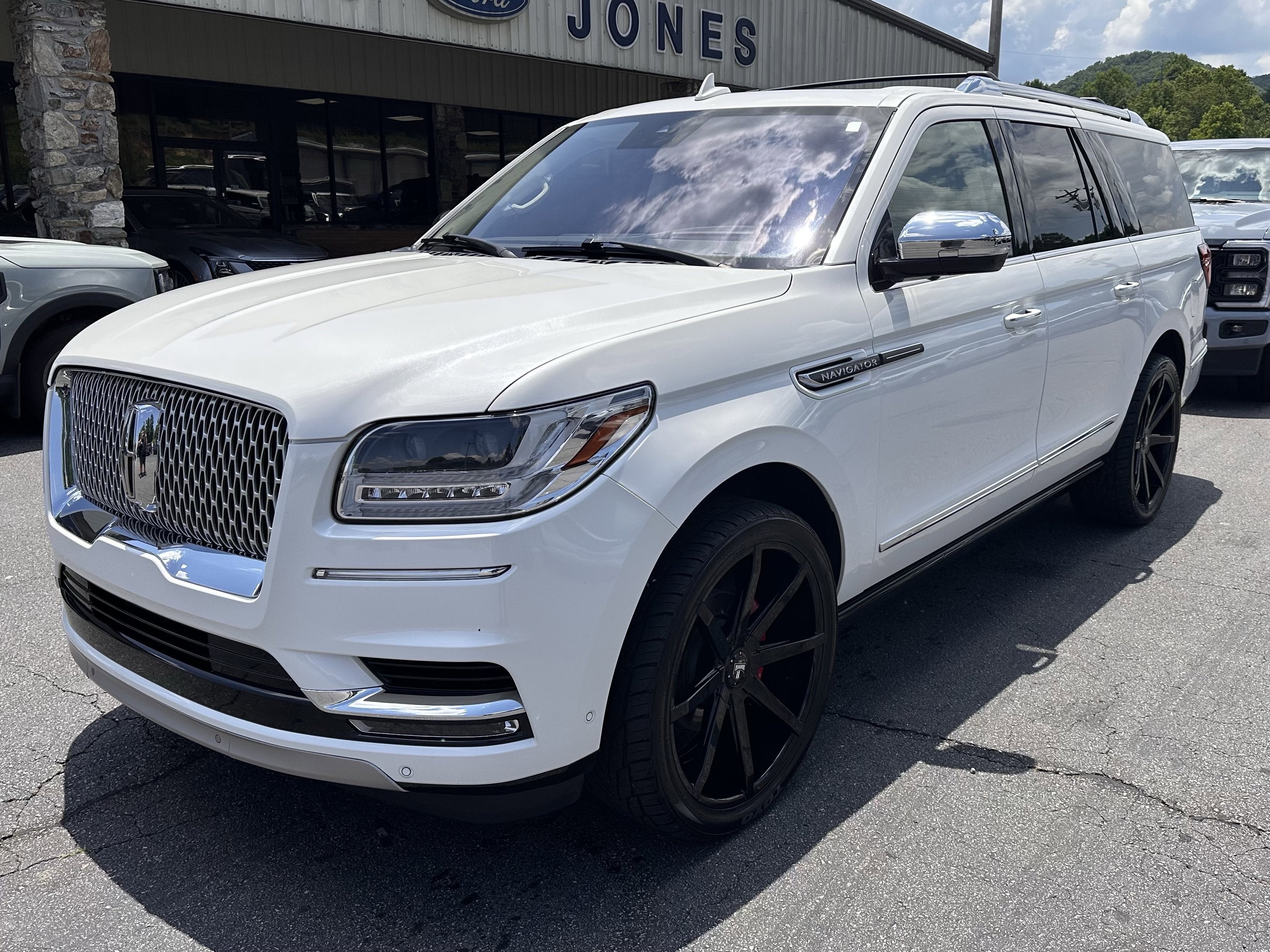 2020 Lincoln Navigator L Black Label