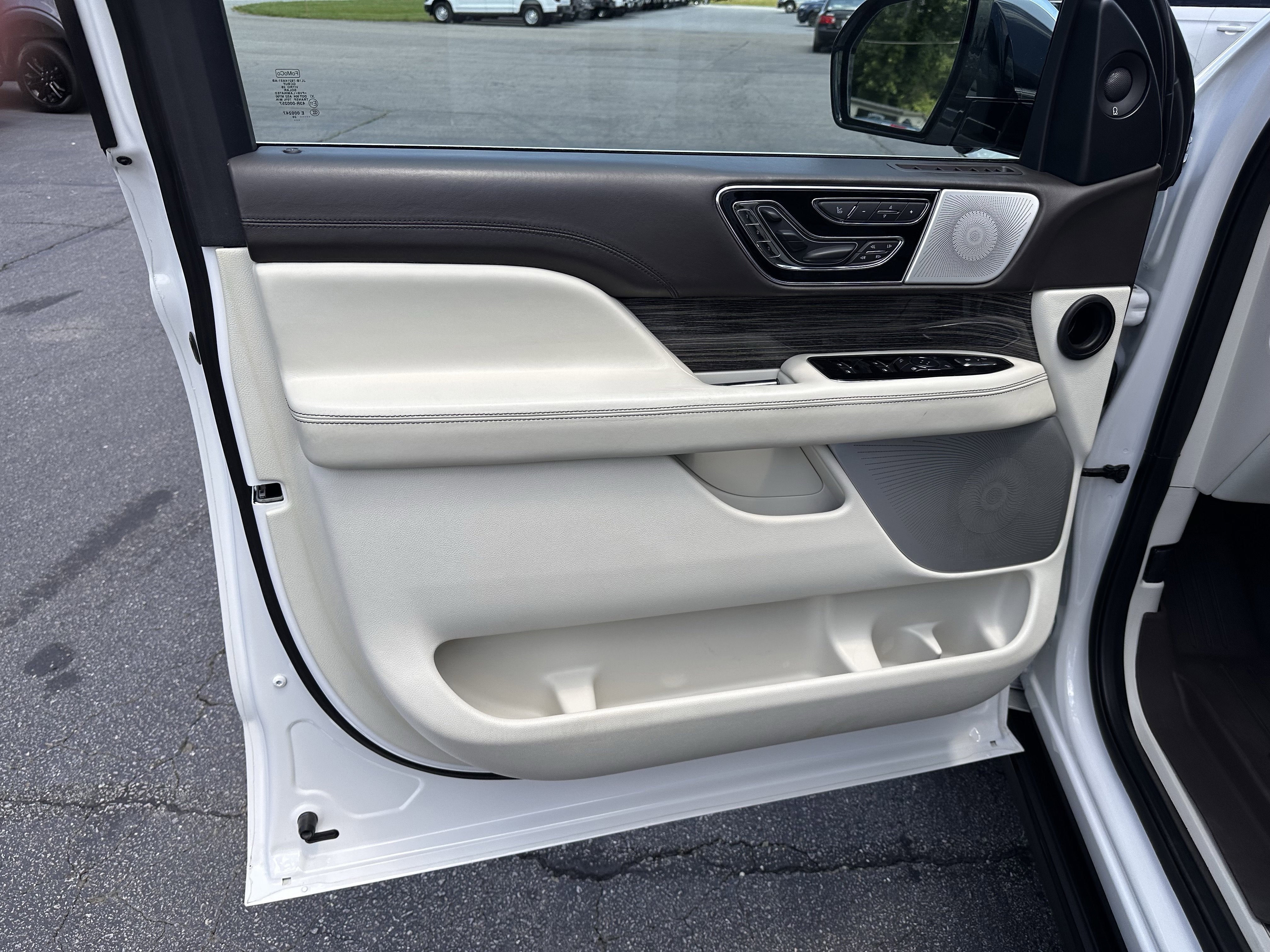 2020 Lincoln Navigator L Black Label