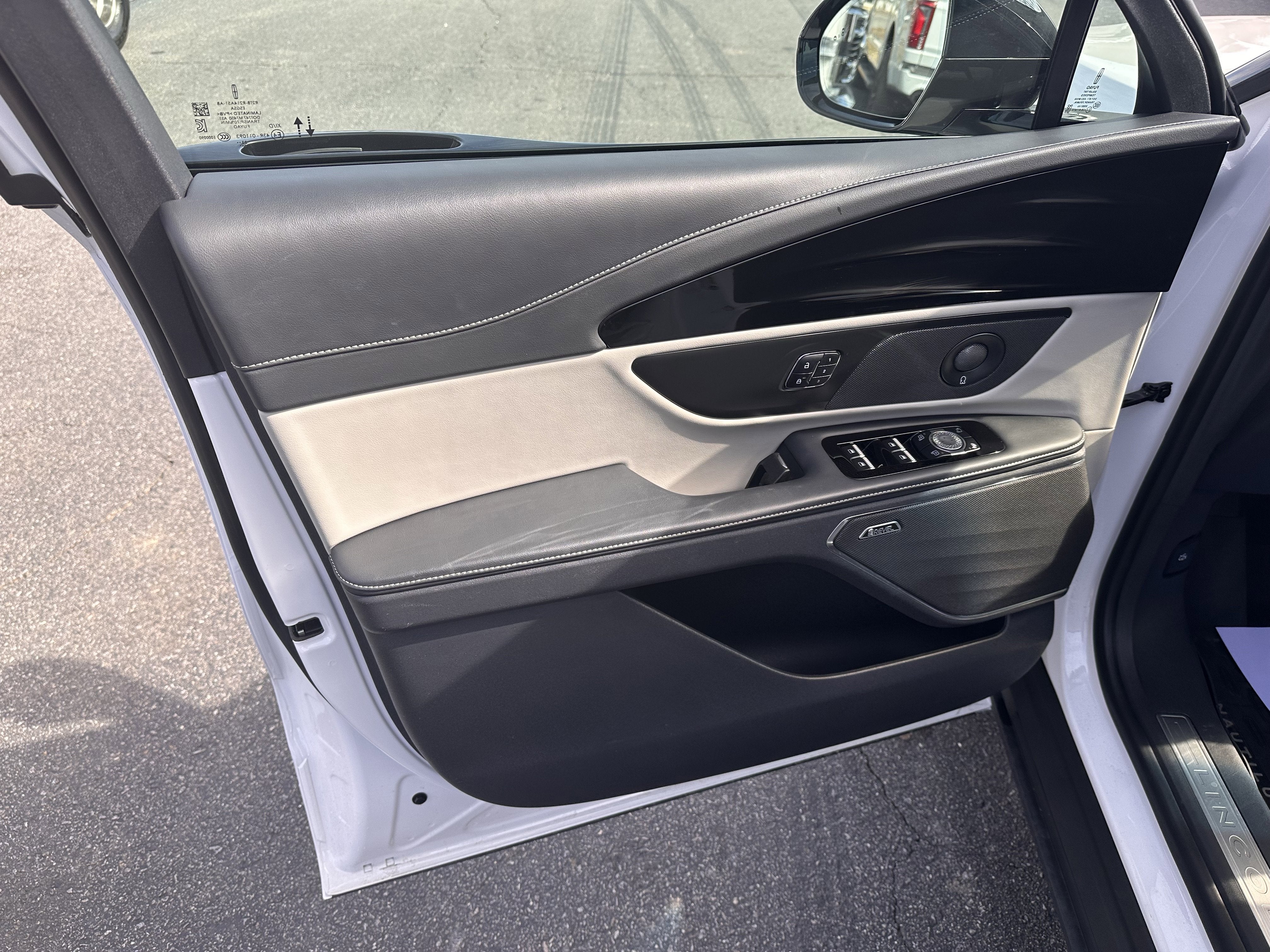 2024 Lincoln Nautilus Reserve