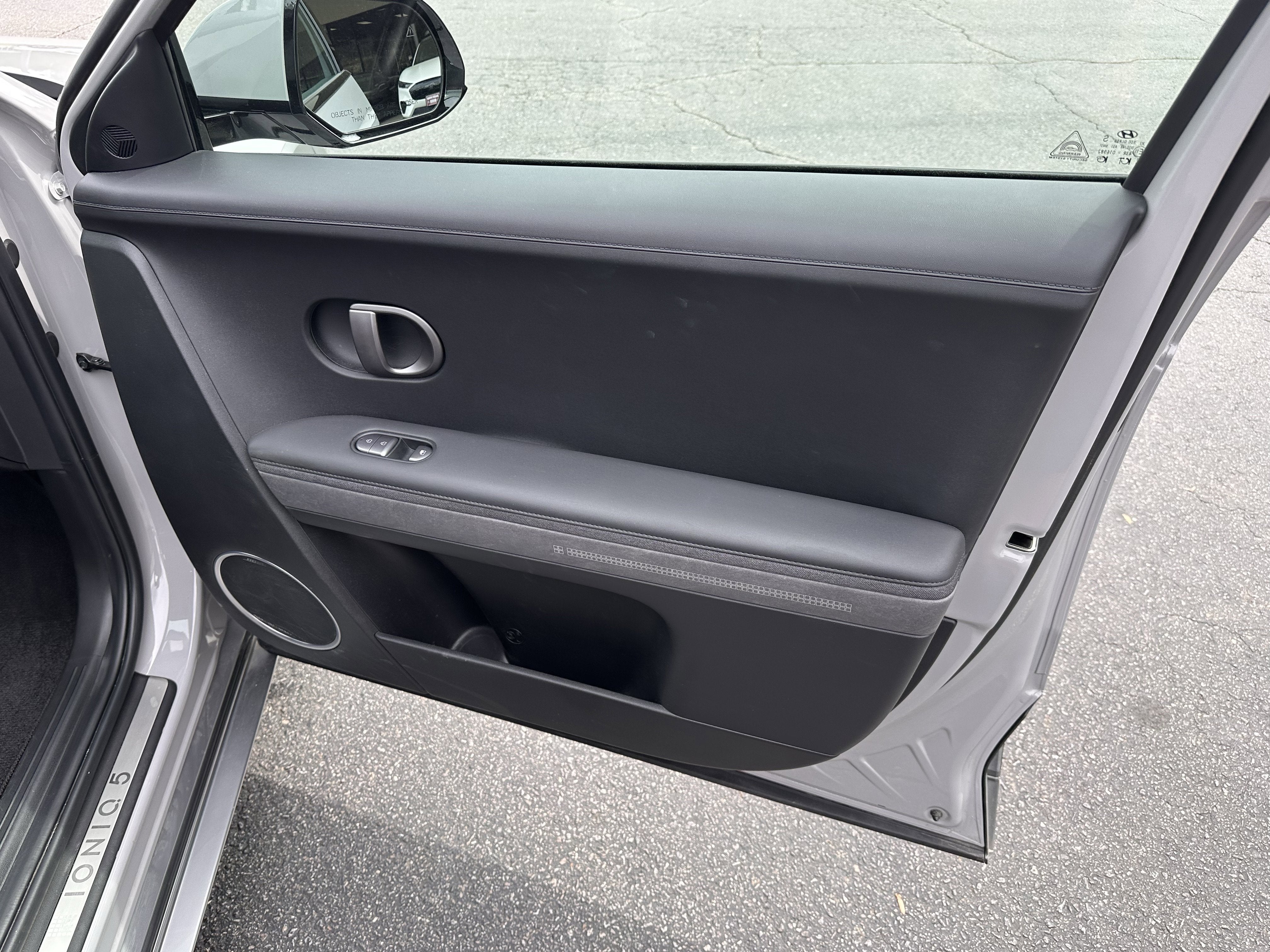 2025 Hyundai IONIQ 5 Limited