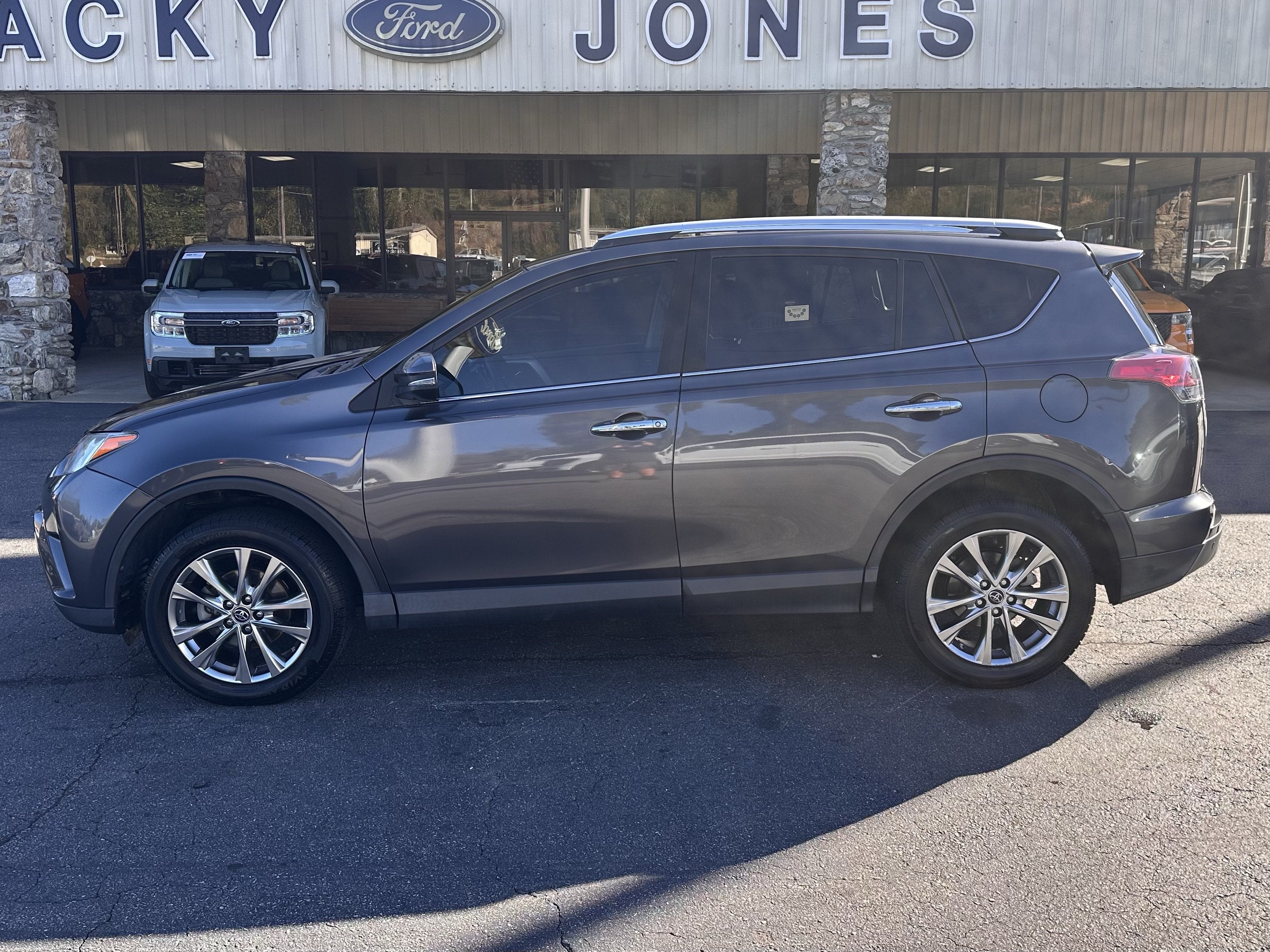 2016 Toyota RAV4