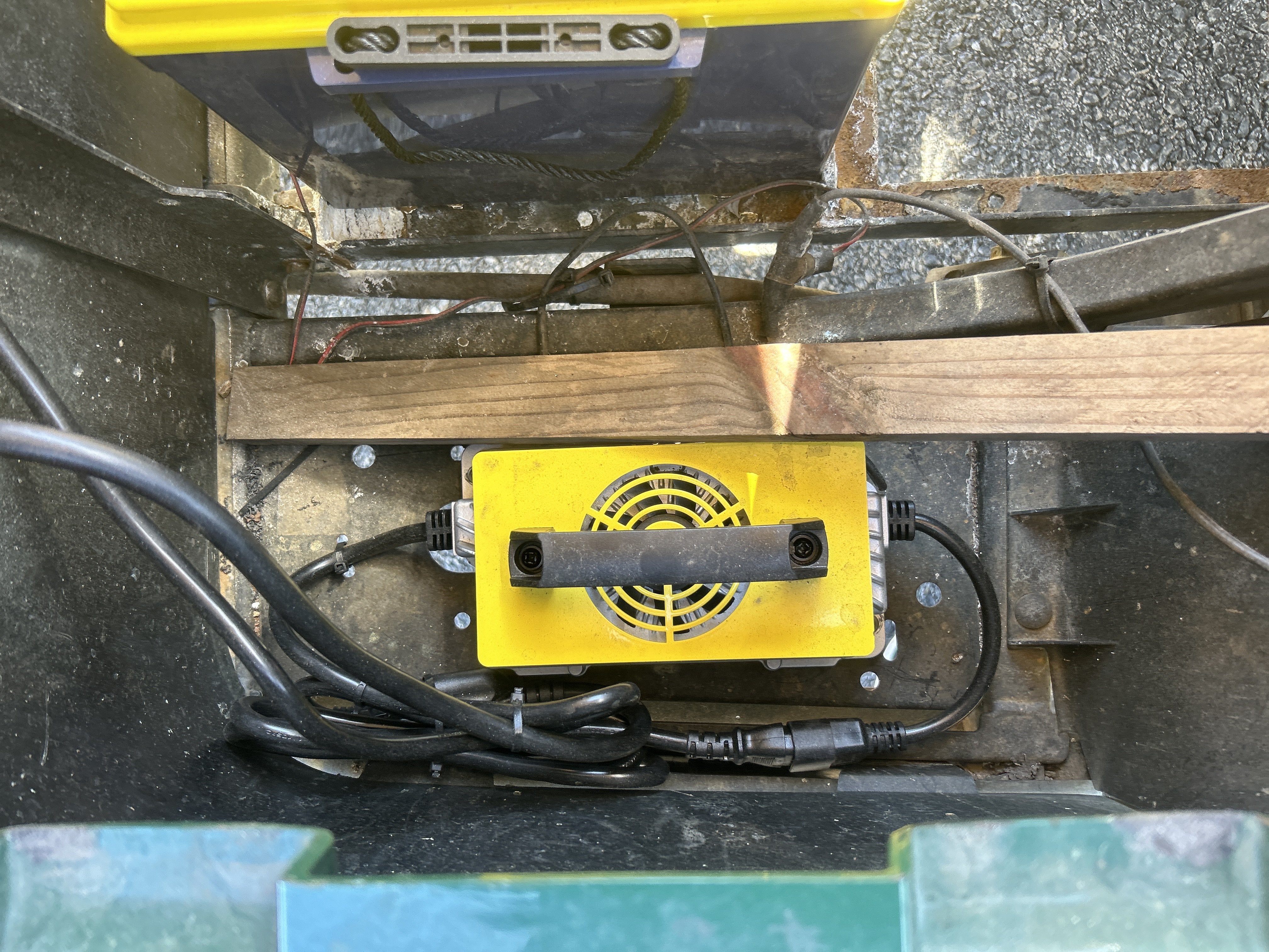 2011 EZ GO TXTE-48V Base