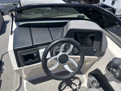 2022 Triton Manitou 25 SHP