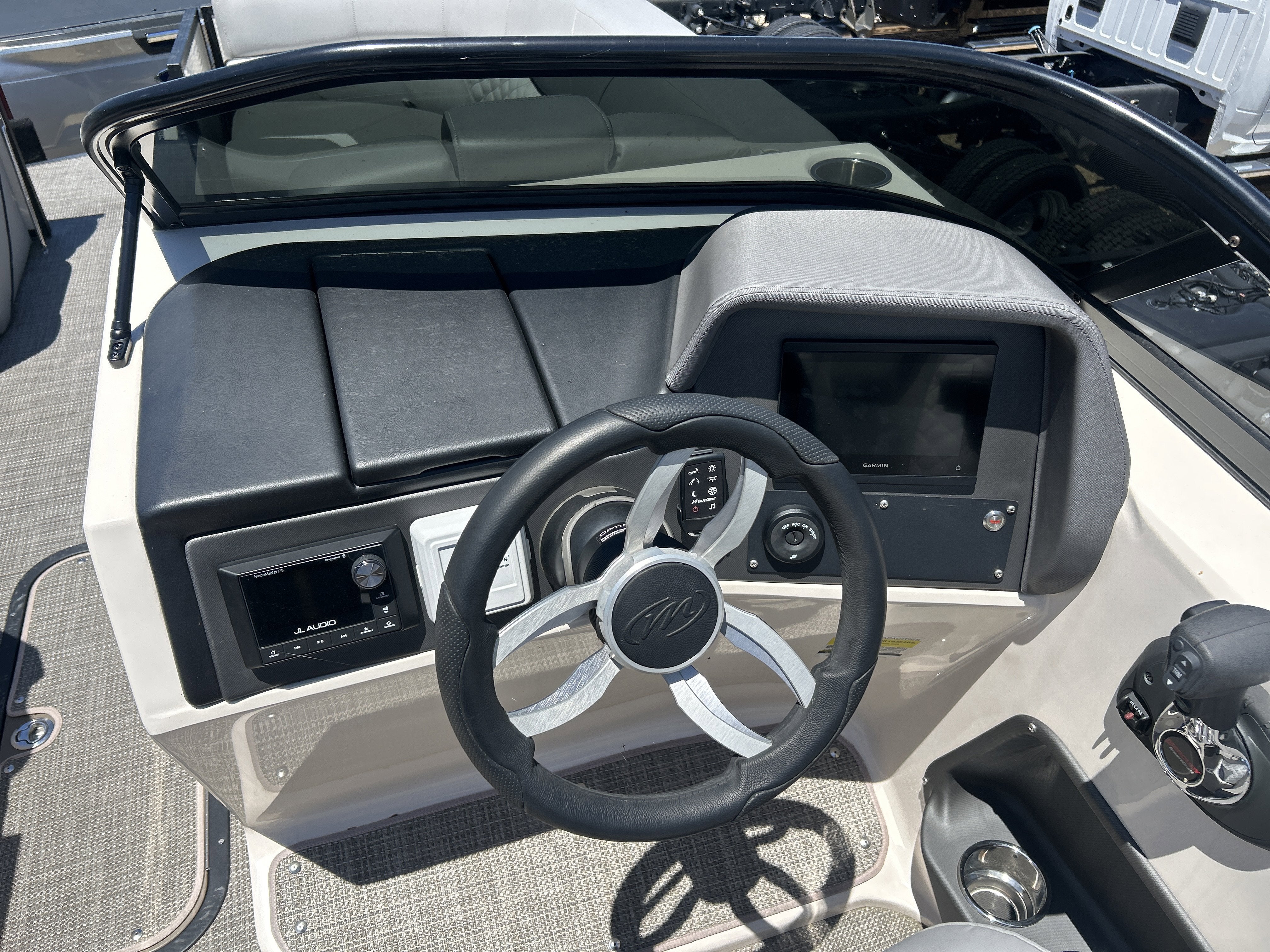 2022 Triton Manitou 25 SHP