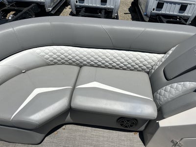 2022 Triton Manitou 25 SHP