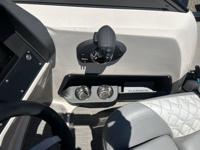 2022 Triton Manitou 25 SHP