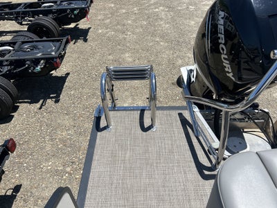 2022 Triton Manitou 25 SHP