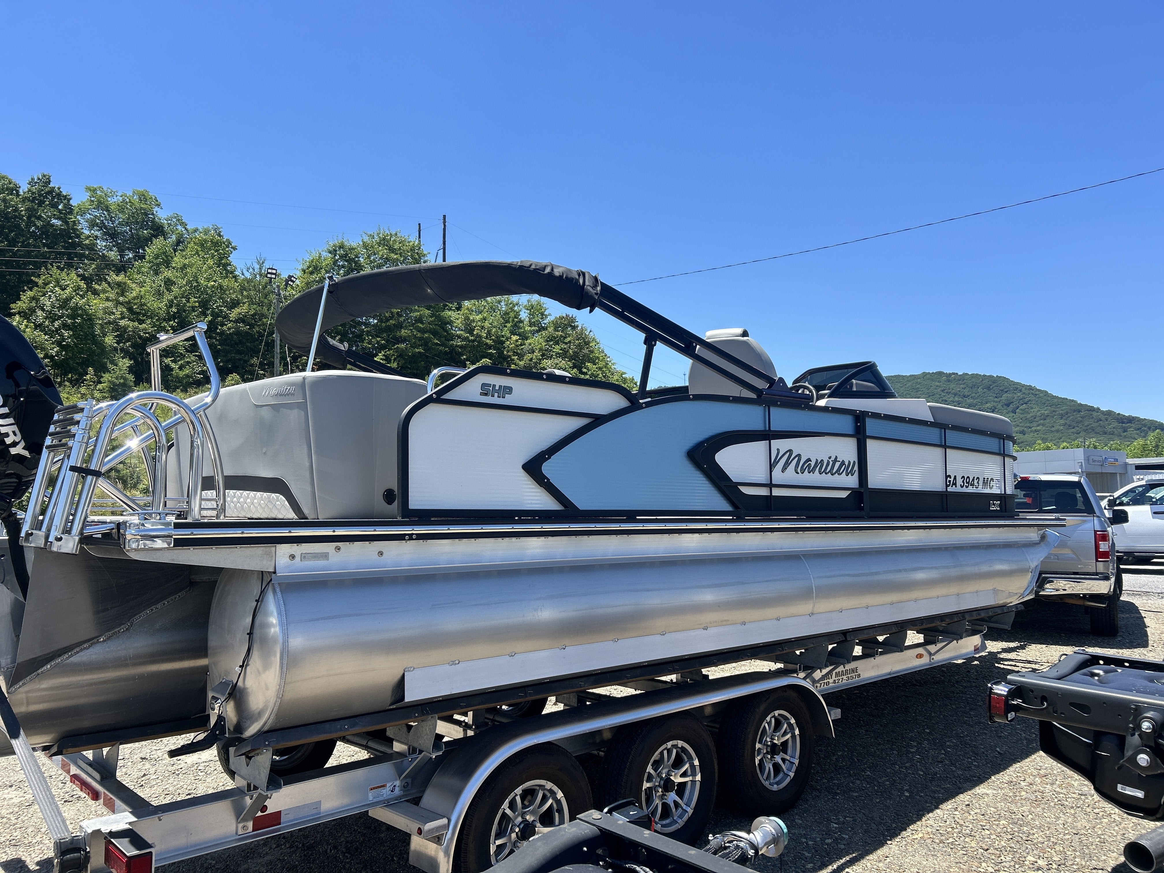 2022 Triton Manitou 25 SHP