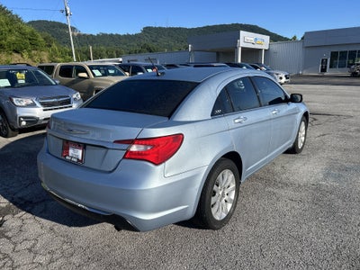 2013 Chrysler 200 Touring