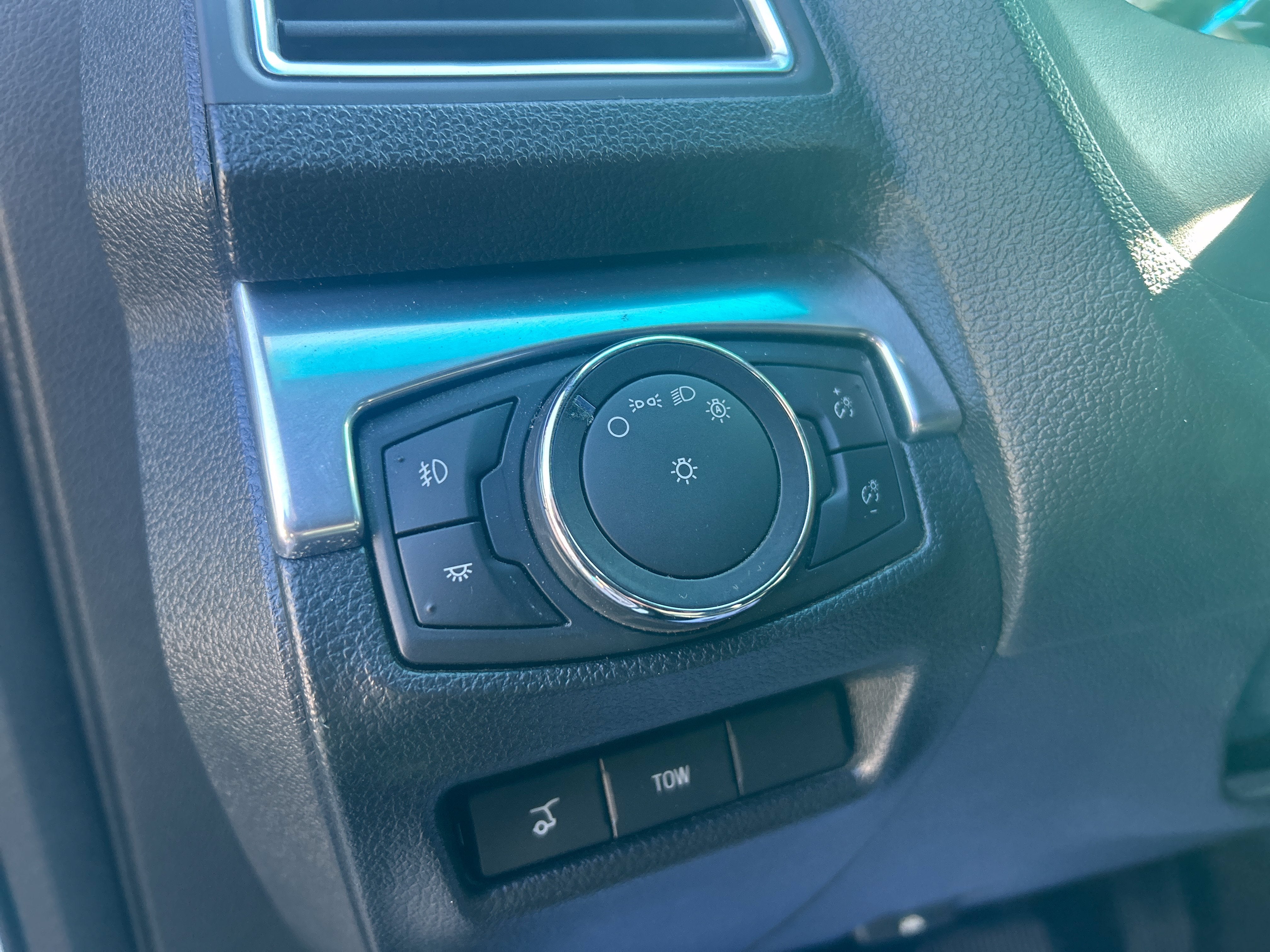 2016 Ford Explorer Base