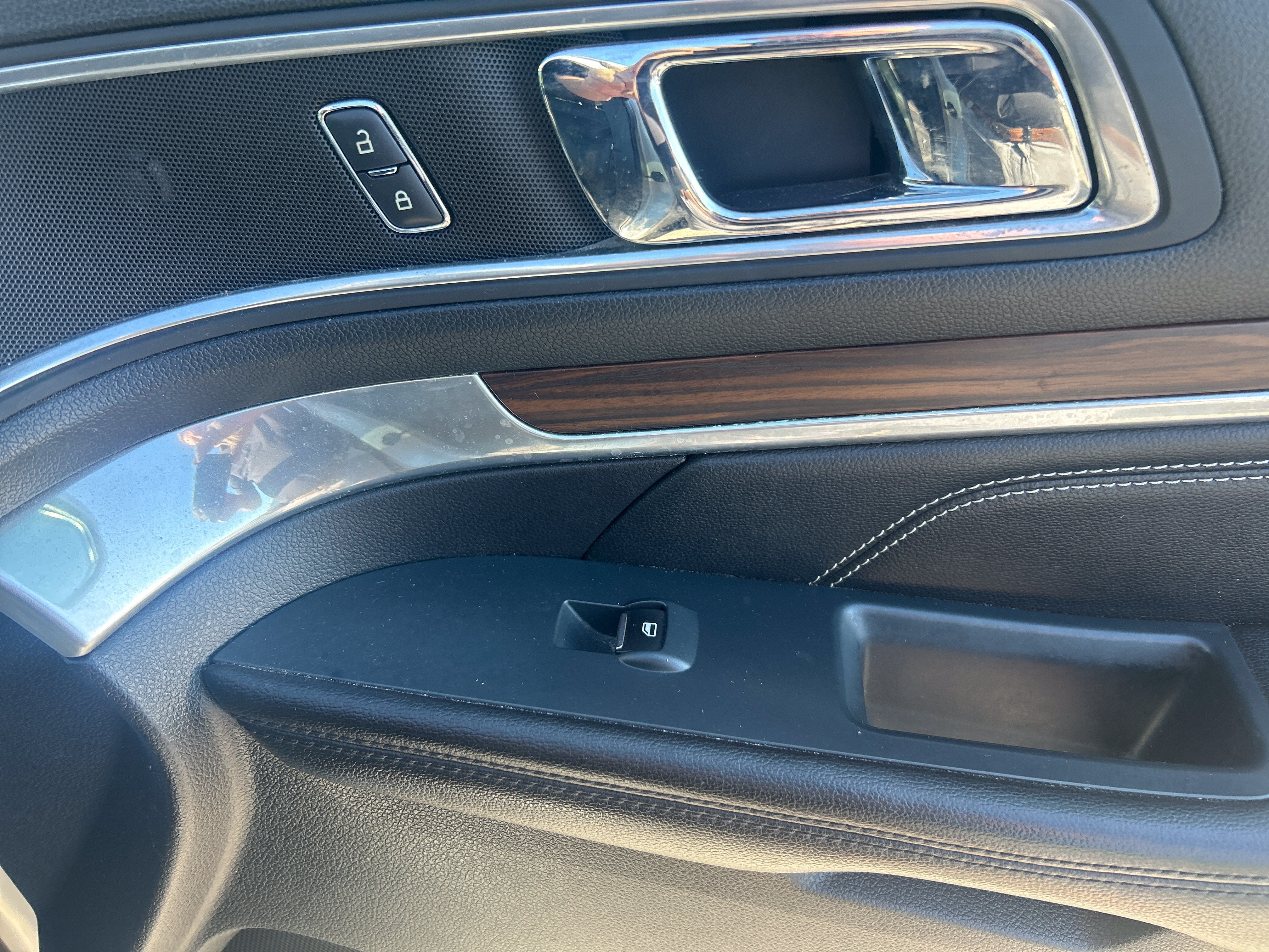2016 Ford Explorer Base