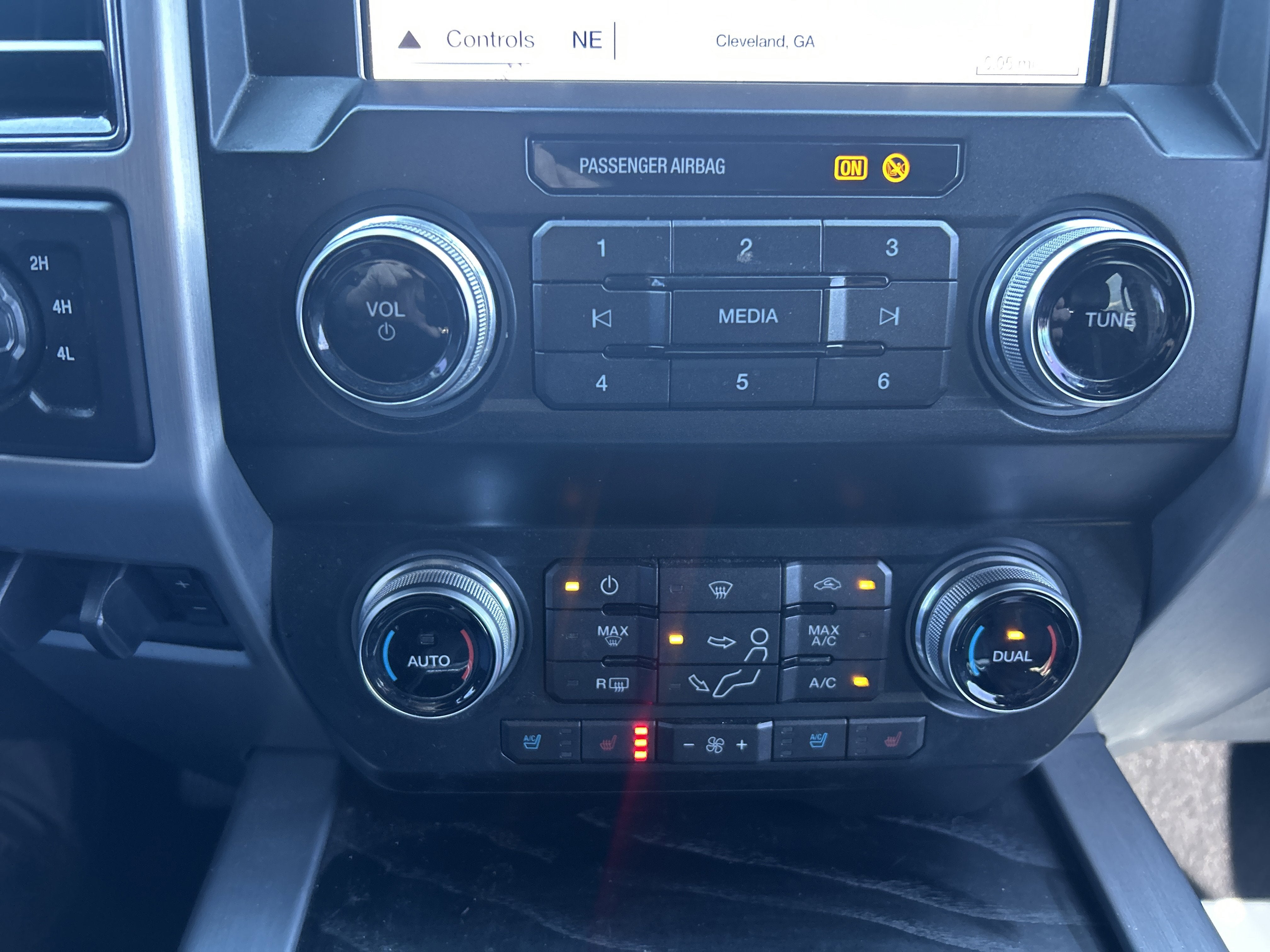 2019 Ford Super Duty F-250 SRW Platinum