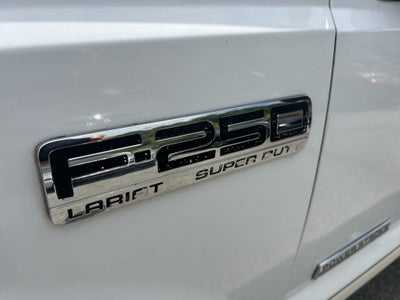 2005 Ford Super Duty F-250 Lariat
