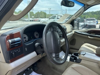2005 Ford Super Duty F-250 Lariat