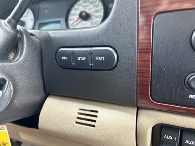 2005 Ford Super Duty F-250 Lariat