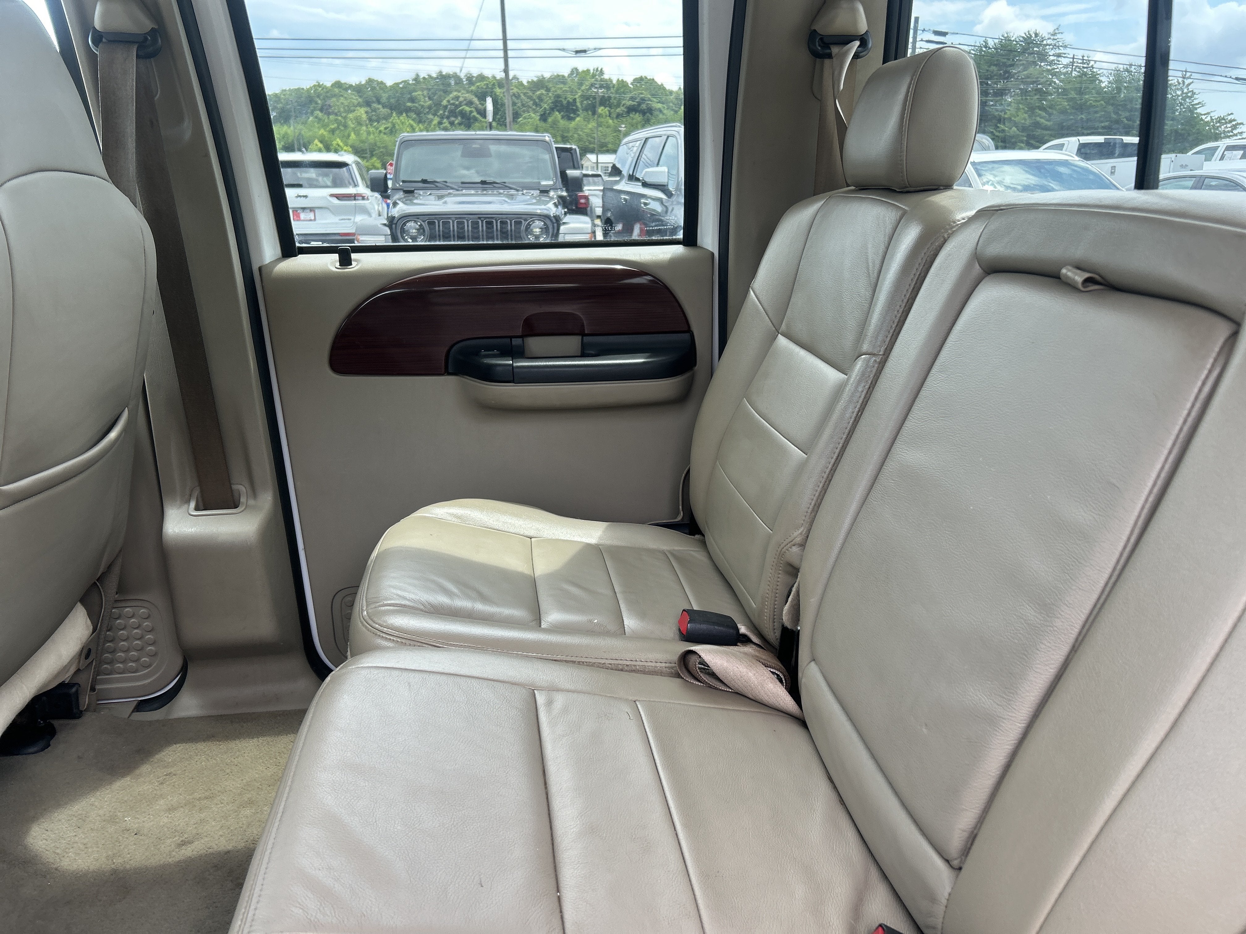2005 Ford Super Duty F-250 Lariat