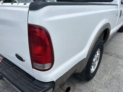 2005 Ford Super Duty F-250 Lariat
