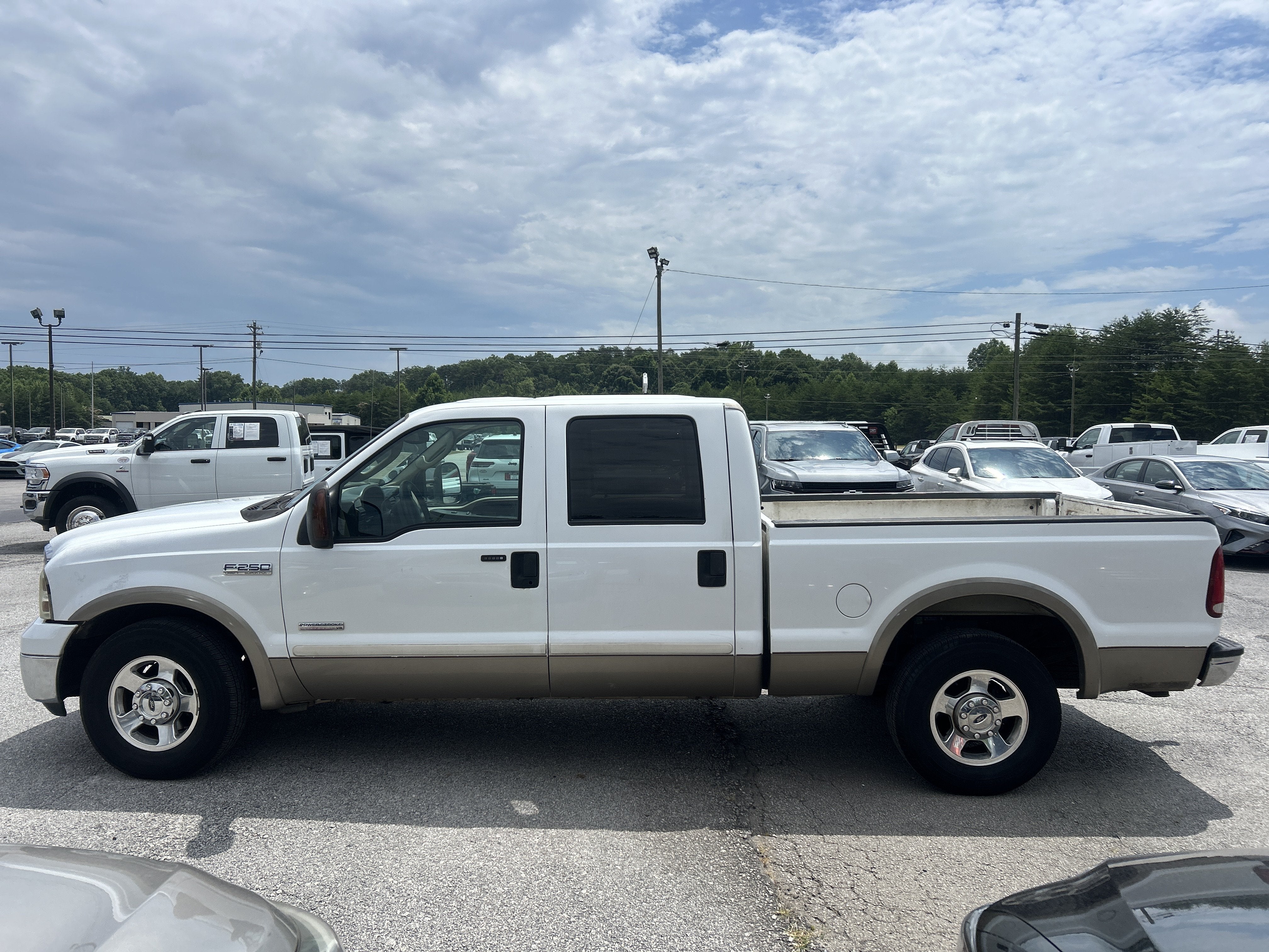 2005 Ford Super Duty F-250 Lariat