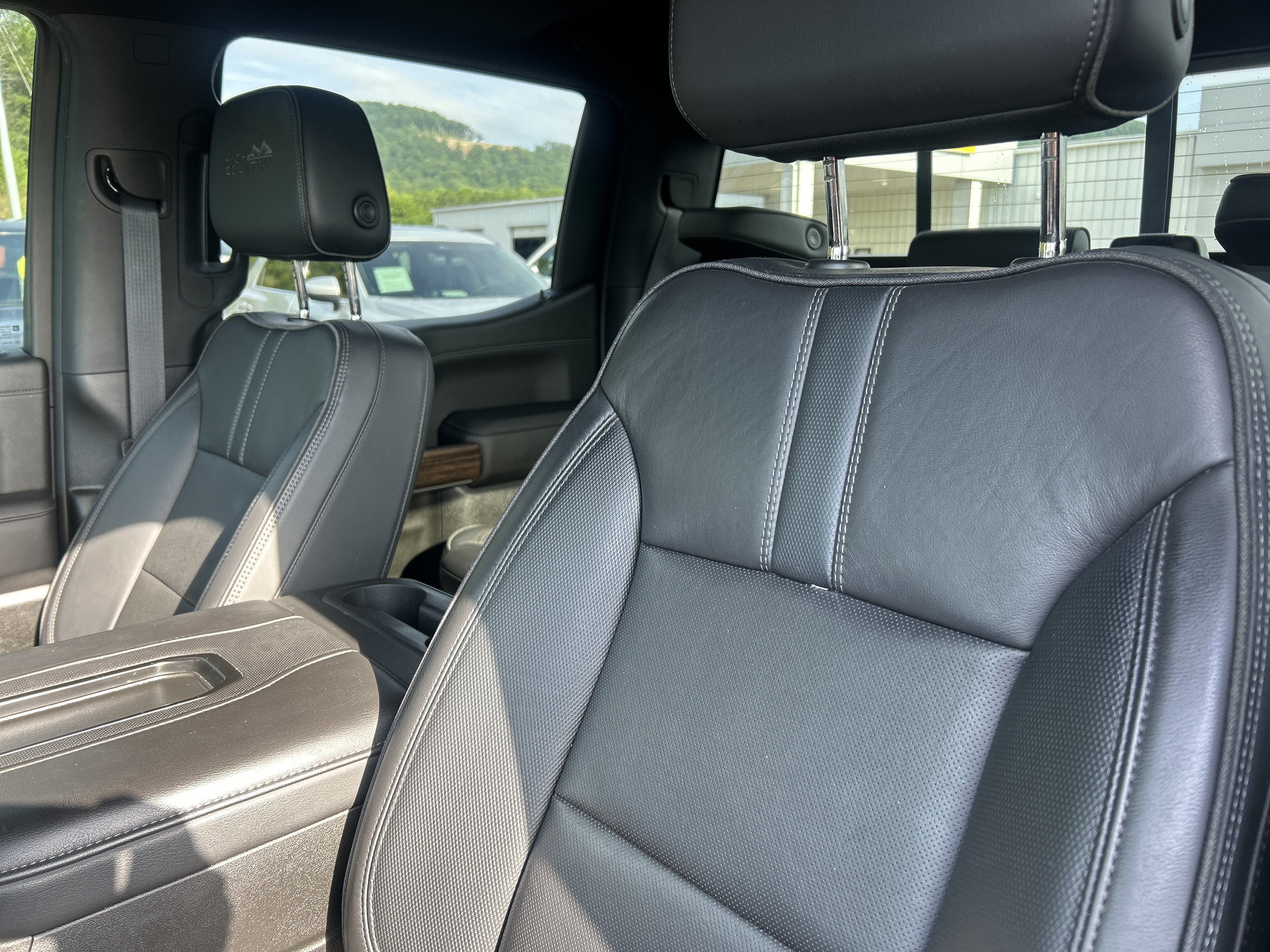 2022 Chevrolet Silverado 1500 LTD High Country