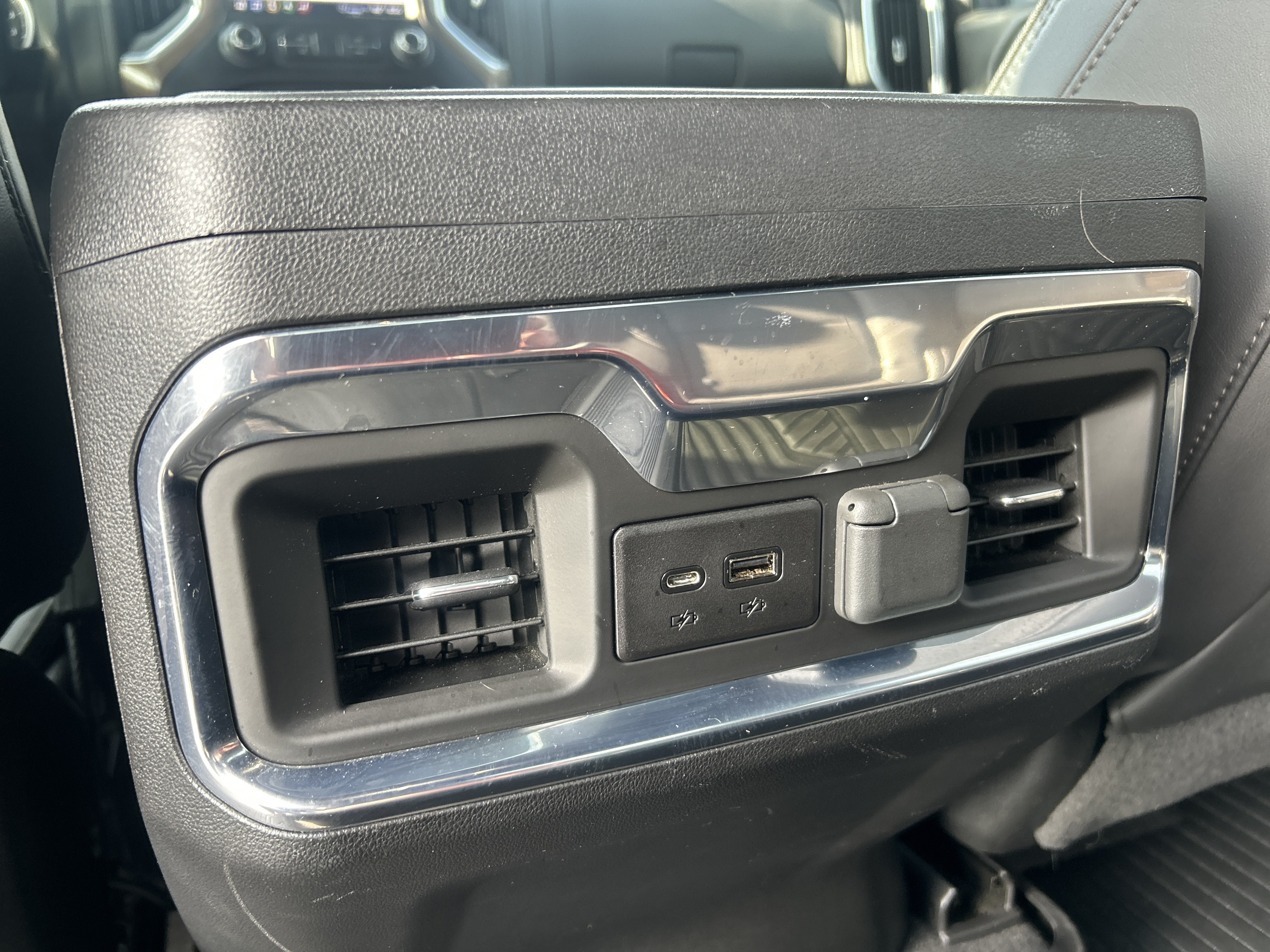 2022 Chevrolet Silverado 1500 LTD High Country