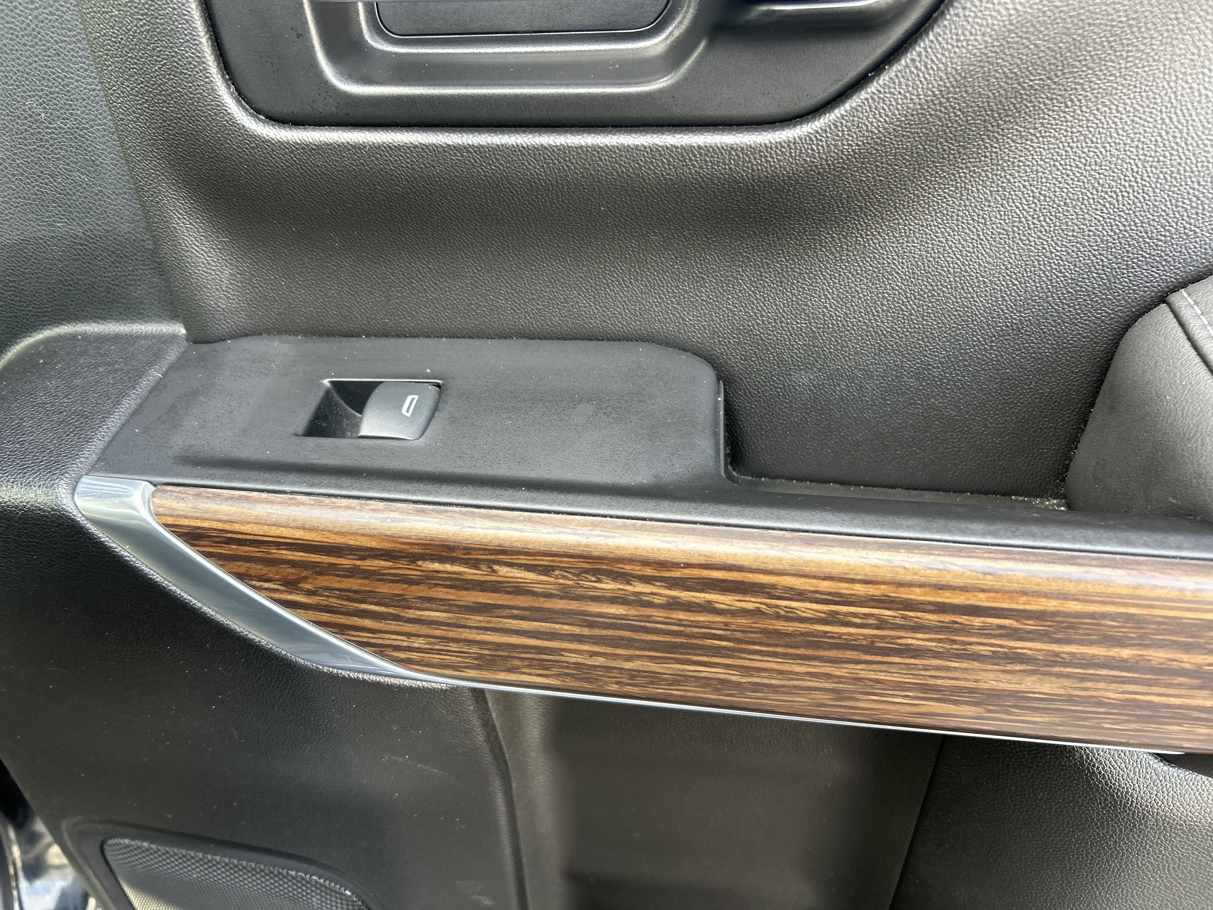 2022 Chevrolet Silverado 1500 LTD High Country