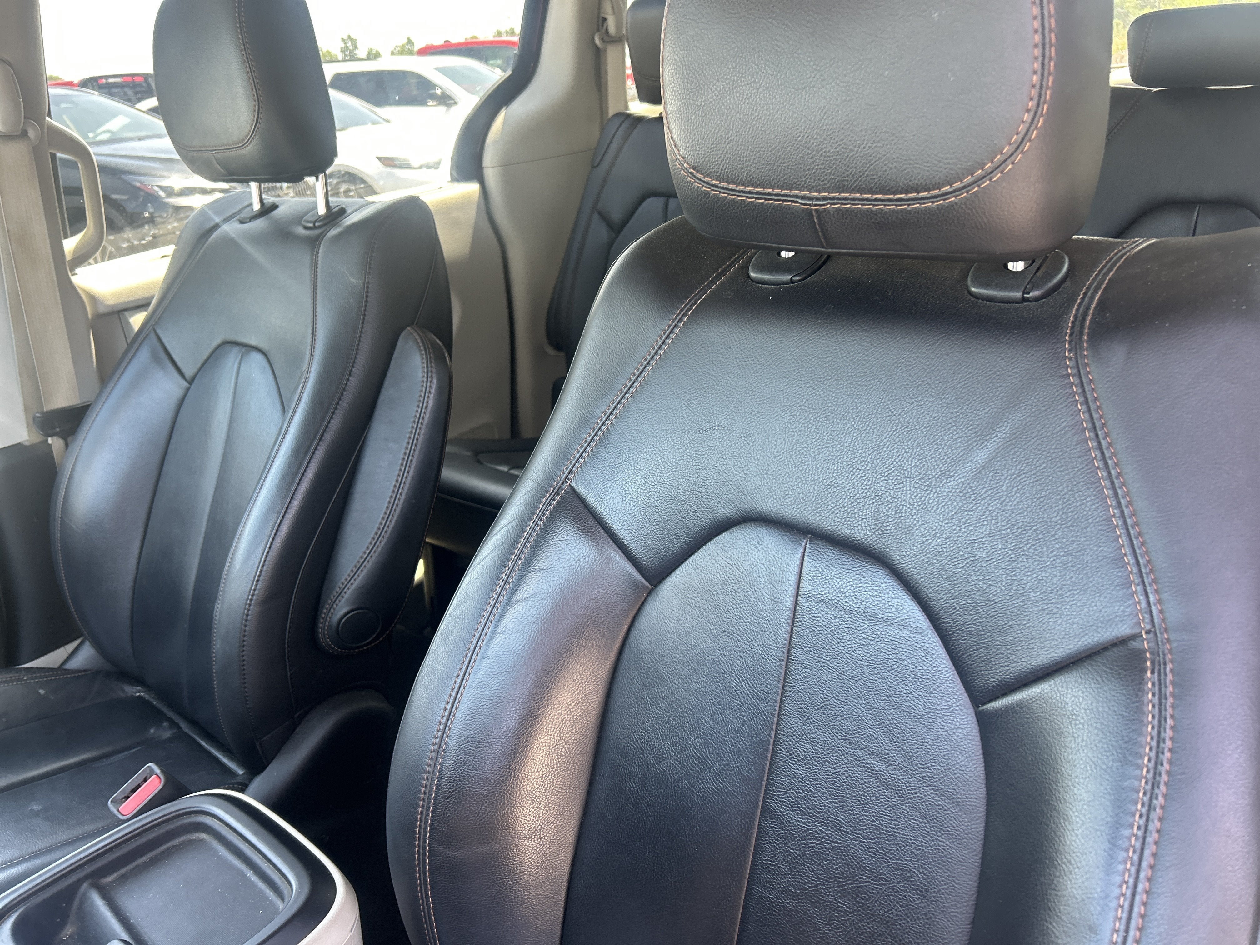 2017 Chrysler Pacifica Base
