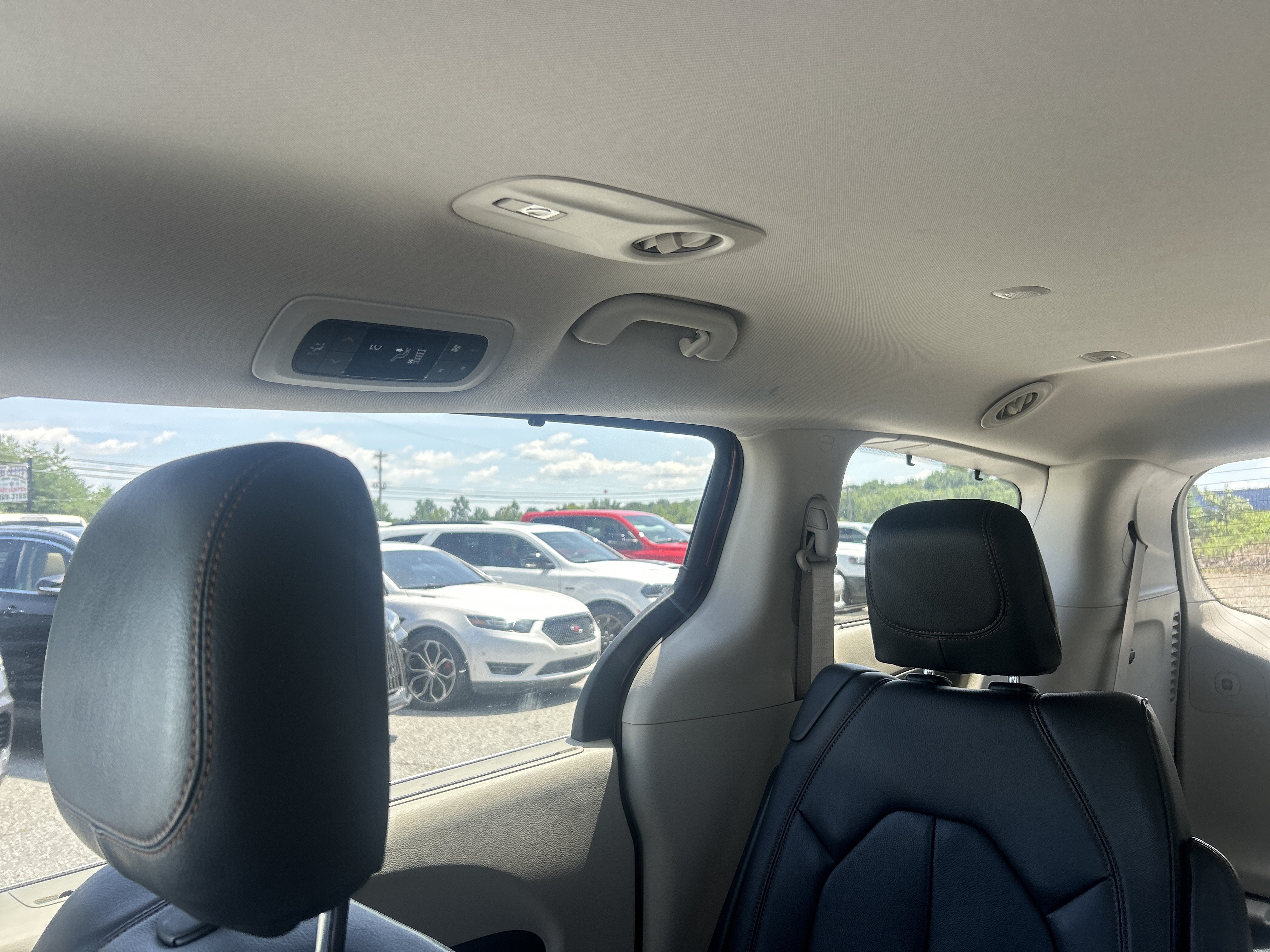 2017 Chrysler Pacifica Base