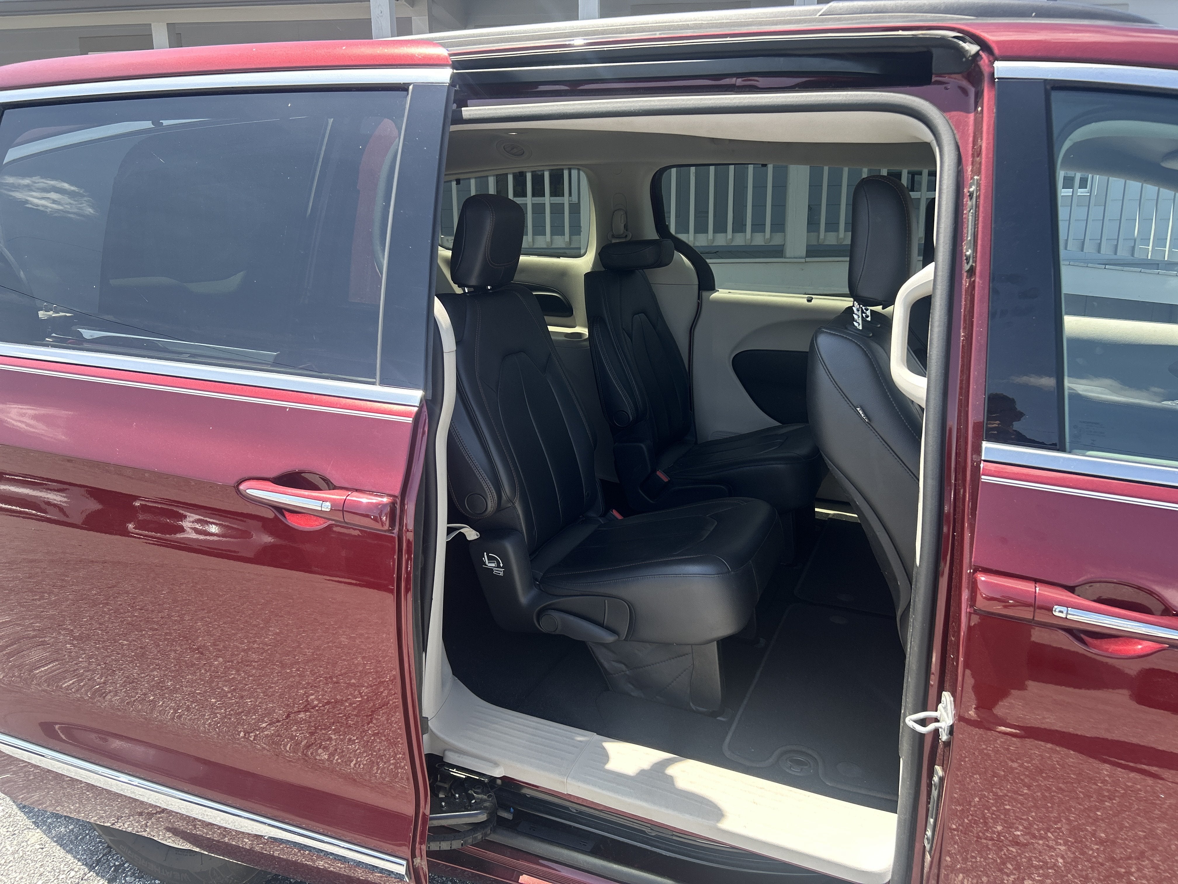 2017 Chrysler Pacifica Base