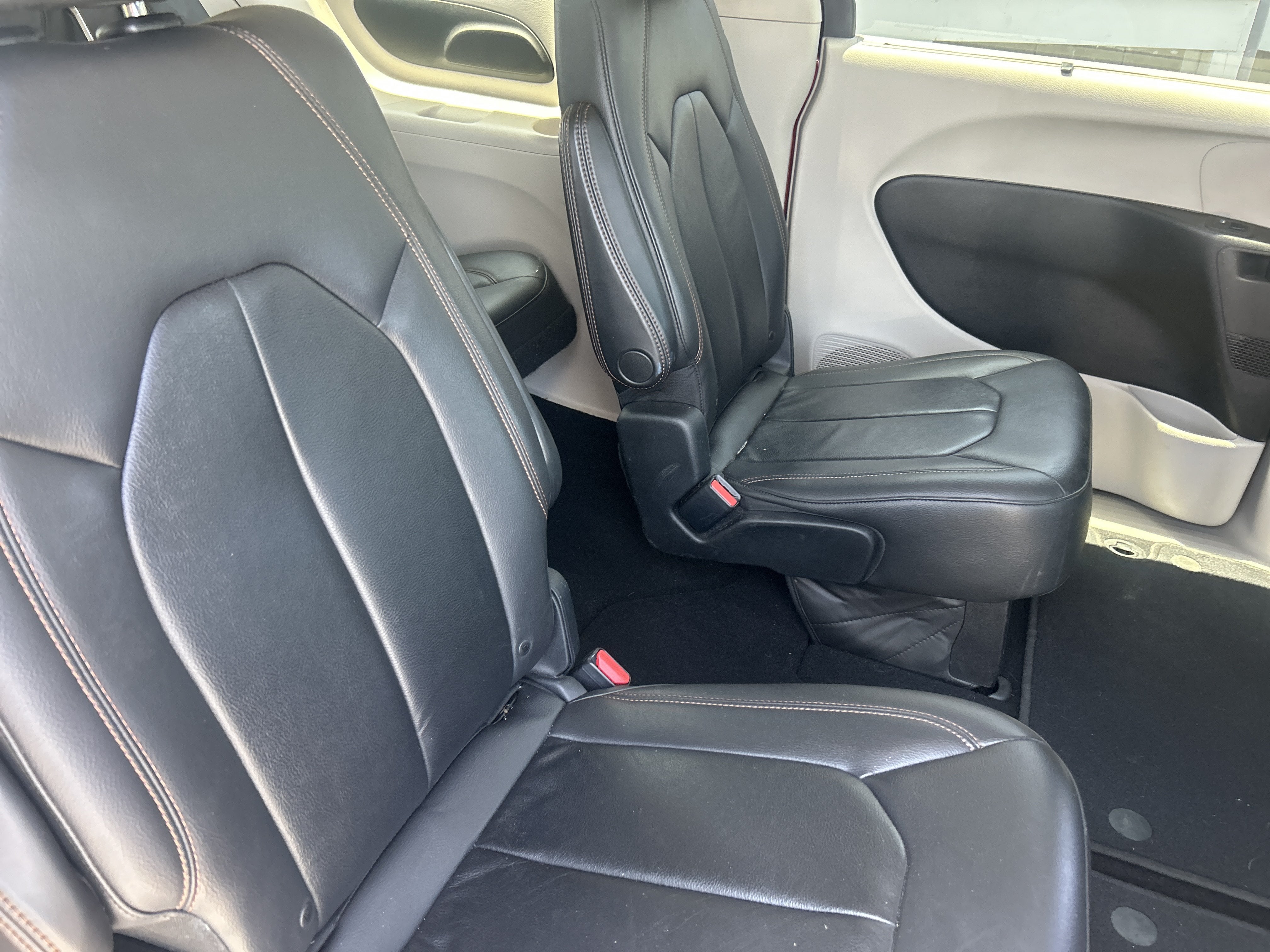 2017 Chrysler Pacifica Base
