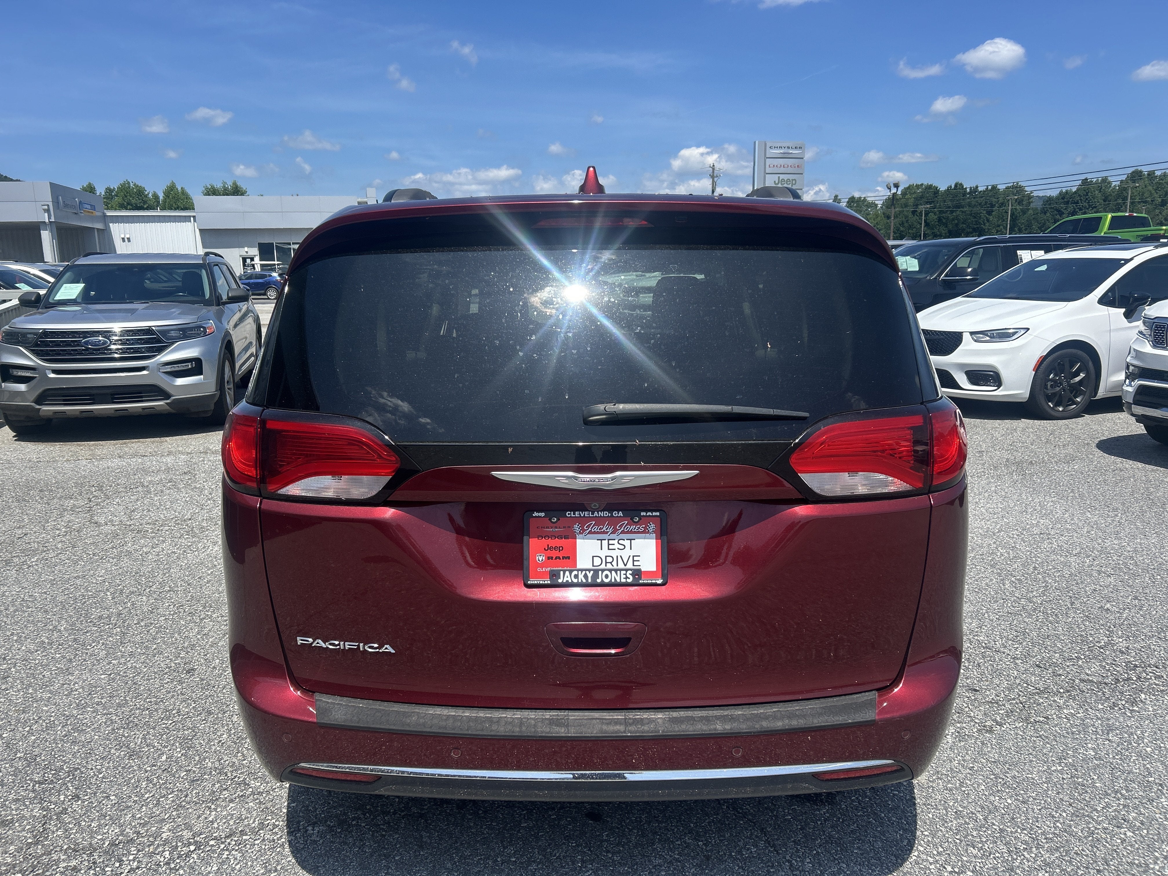 2017 Chrysler Pacifica Base