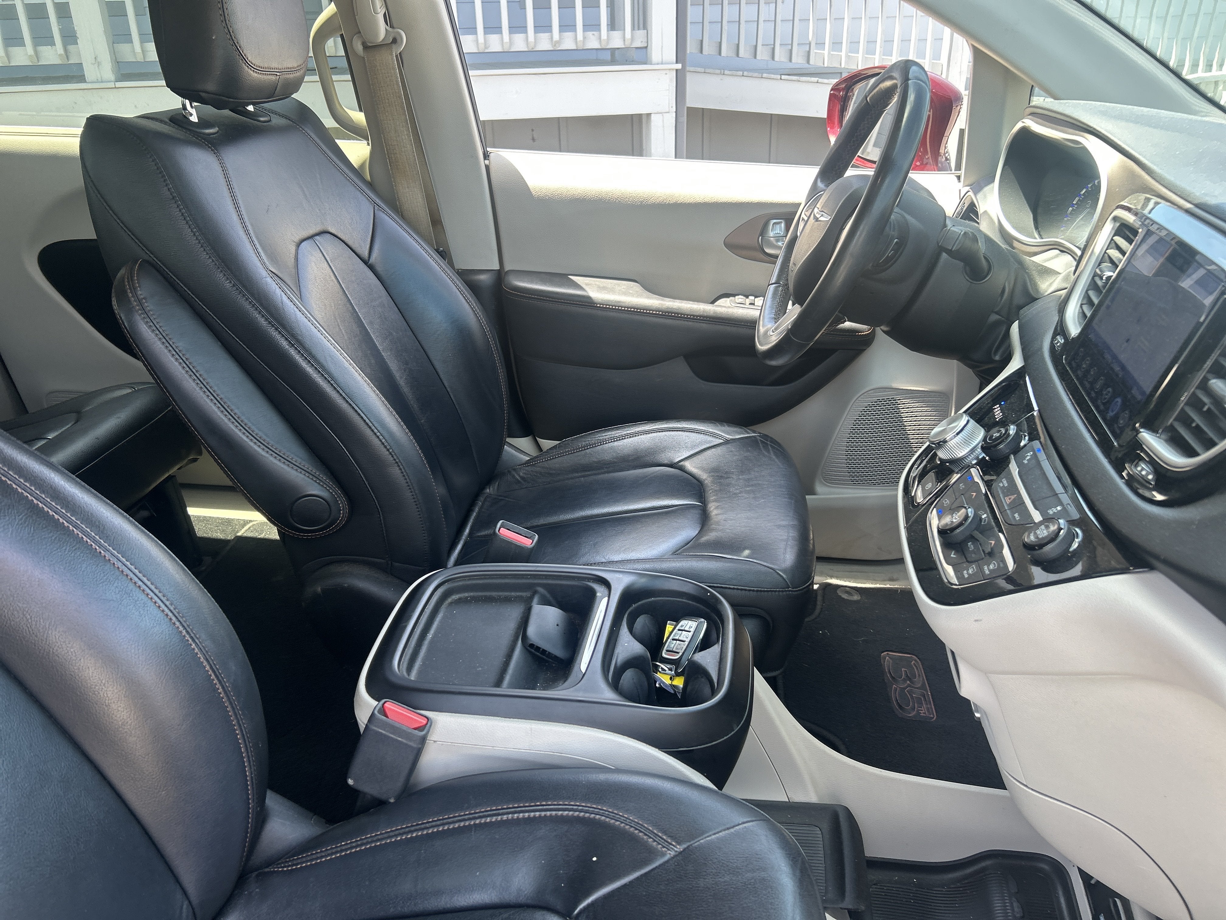 2017 Chrysler Pacifica Base