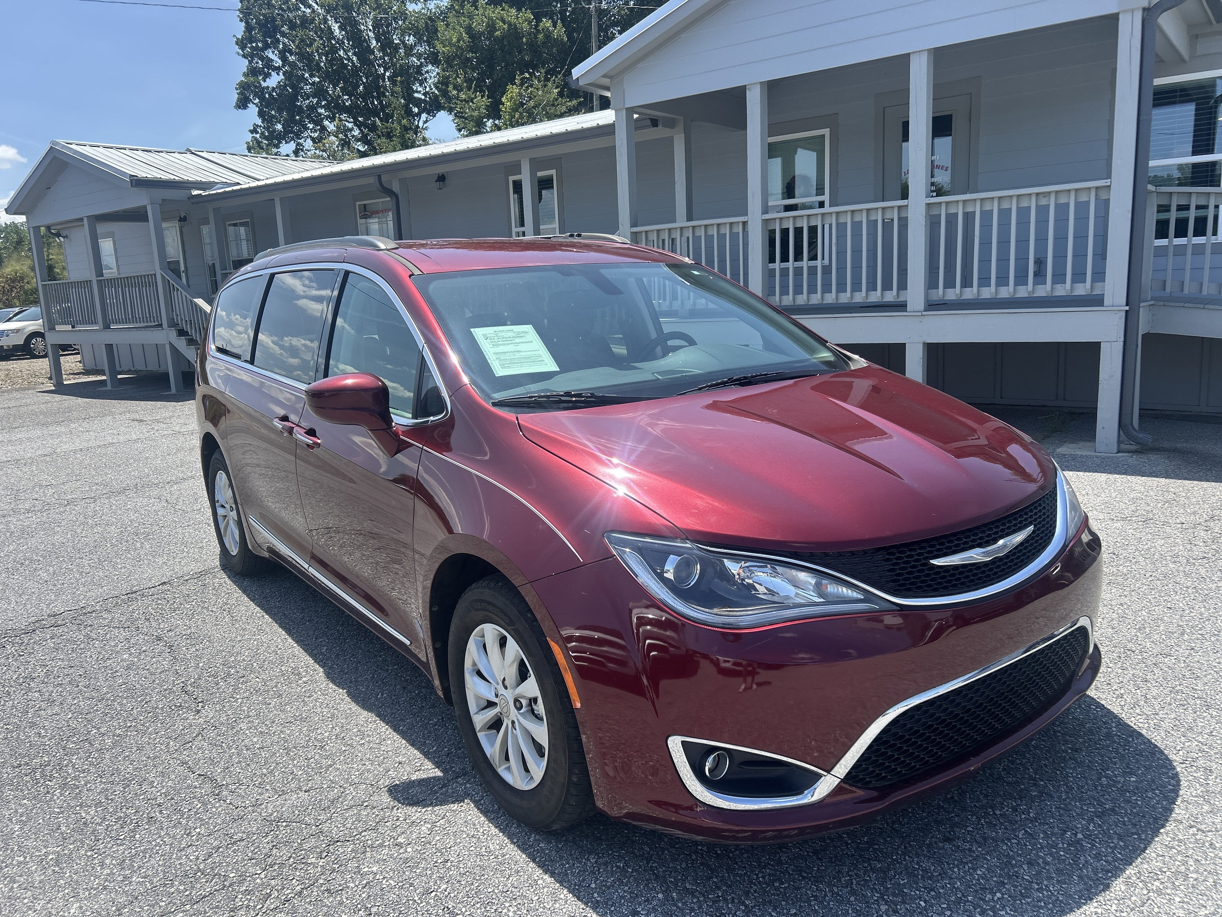 2017 Chrysler Pacifica Base